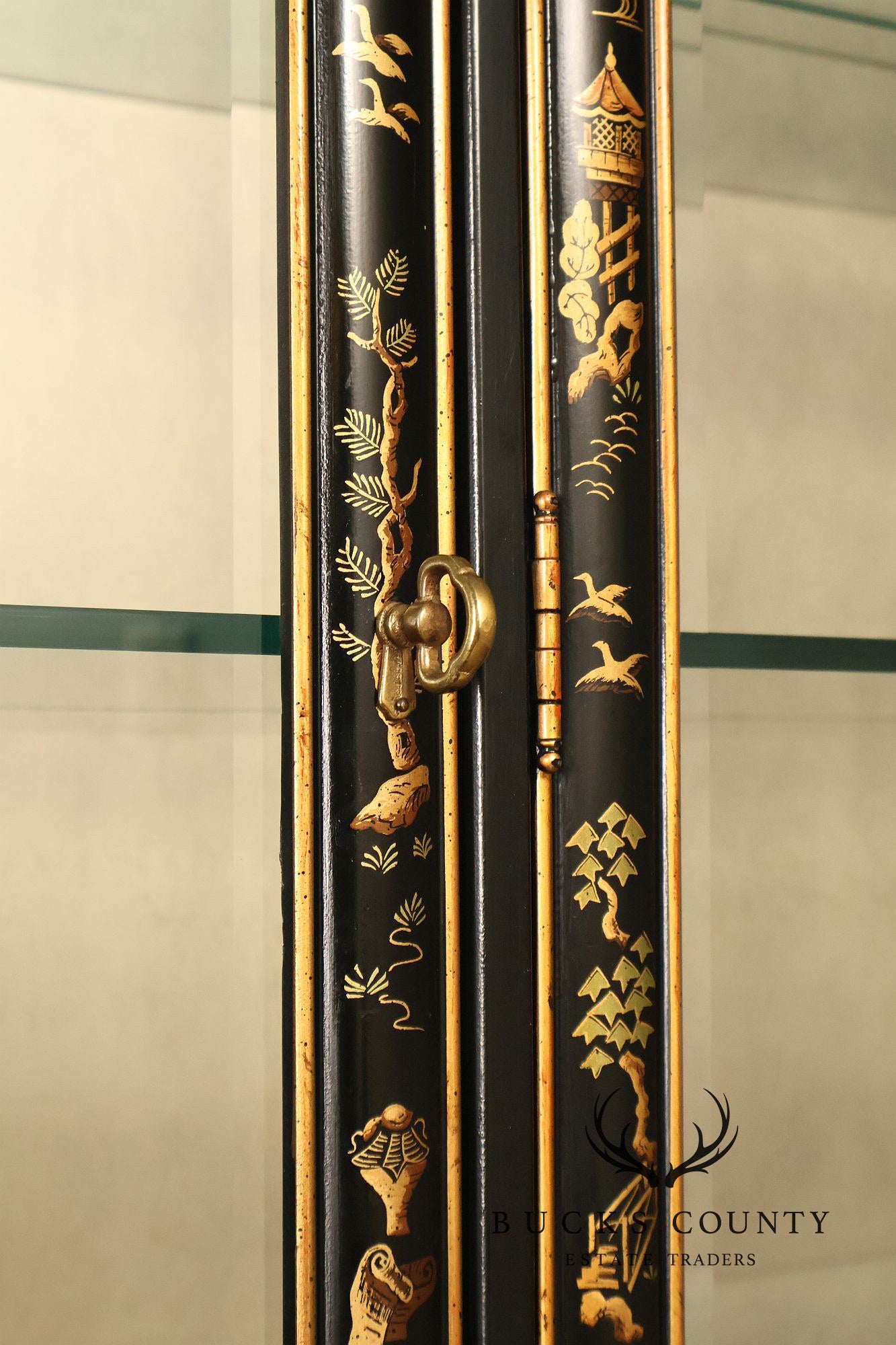 Drexel Heritage Et Cetera Asian Chinoiserie Hand Painted Lighted China Display Cabinet