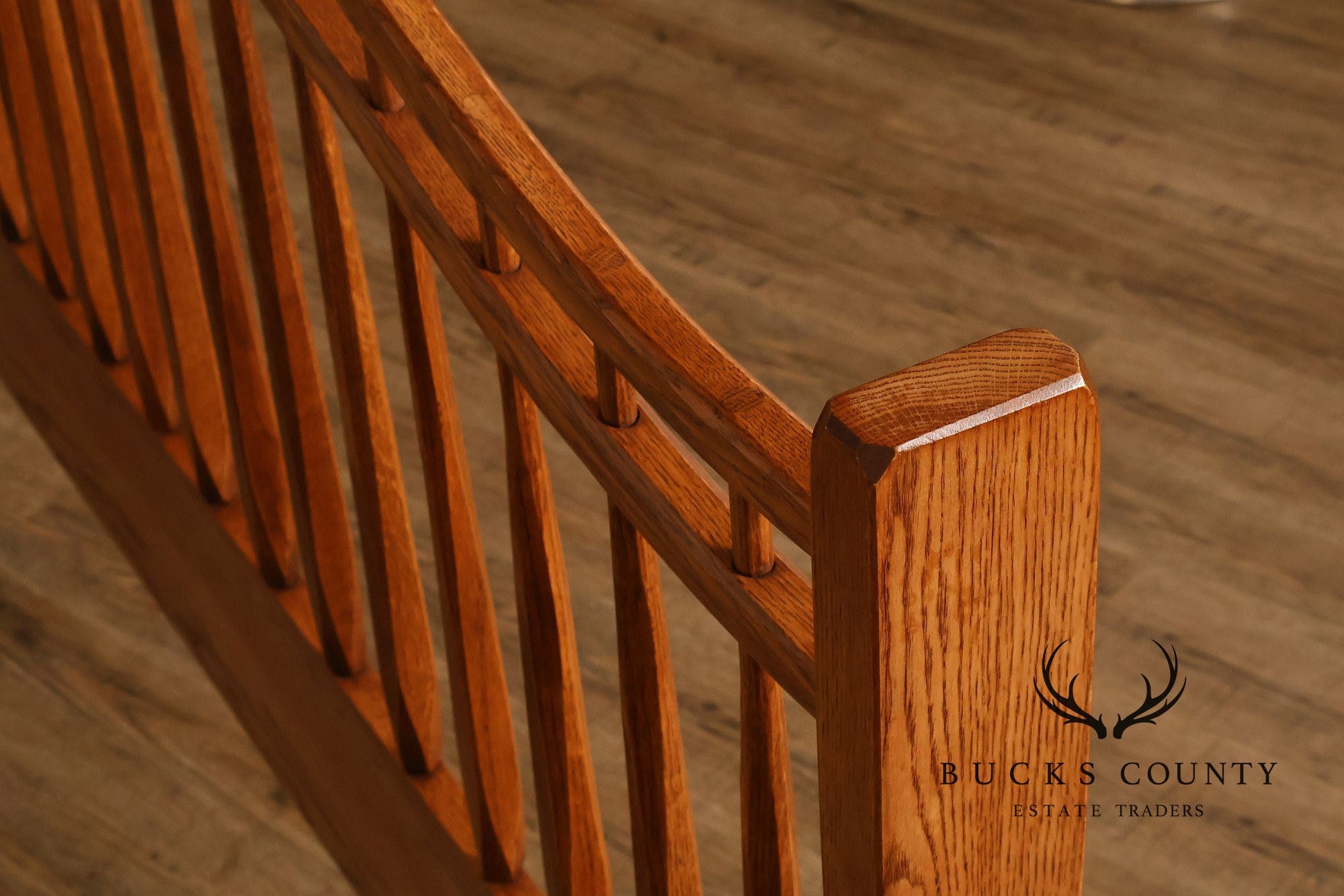 Hunt Country Furniture Windsor Style Oak King Size Bed