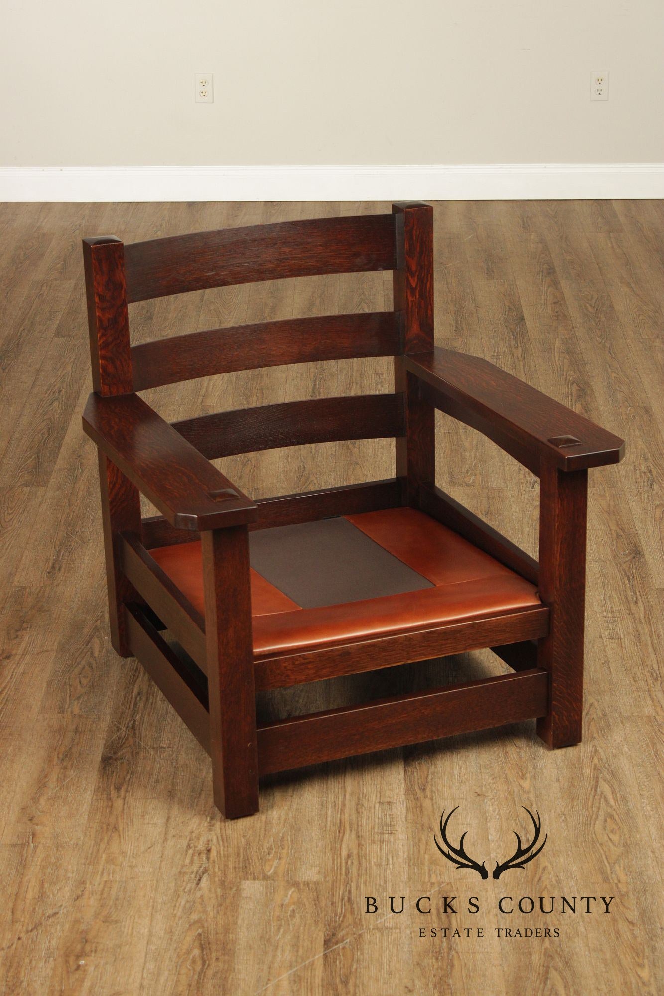 Stickley Mission Collection 'Eastwood' Armchair with Foot Stool