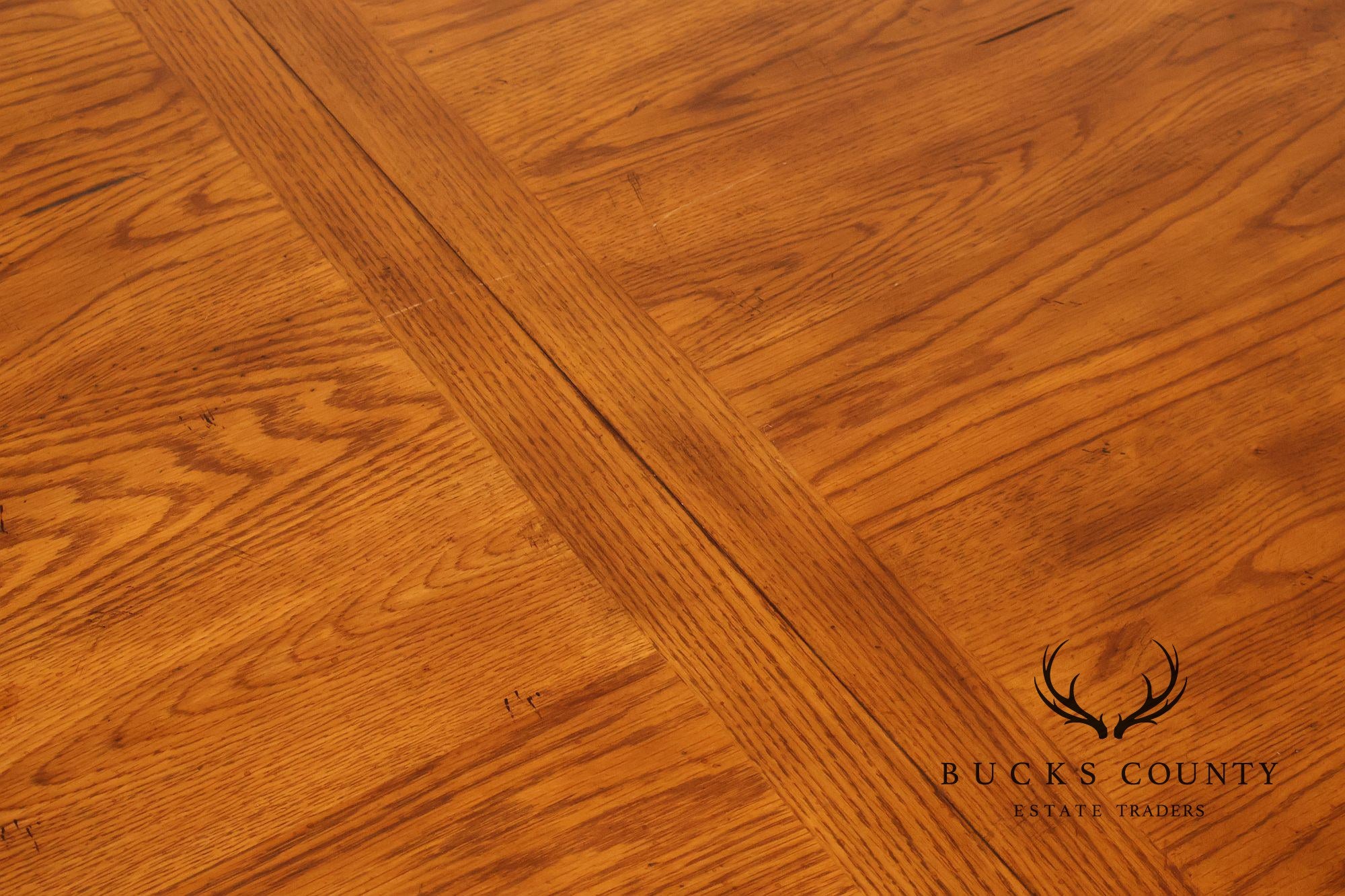 Thomasville Oak Expandable Dining Table