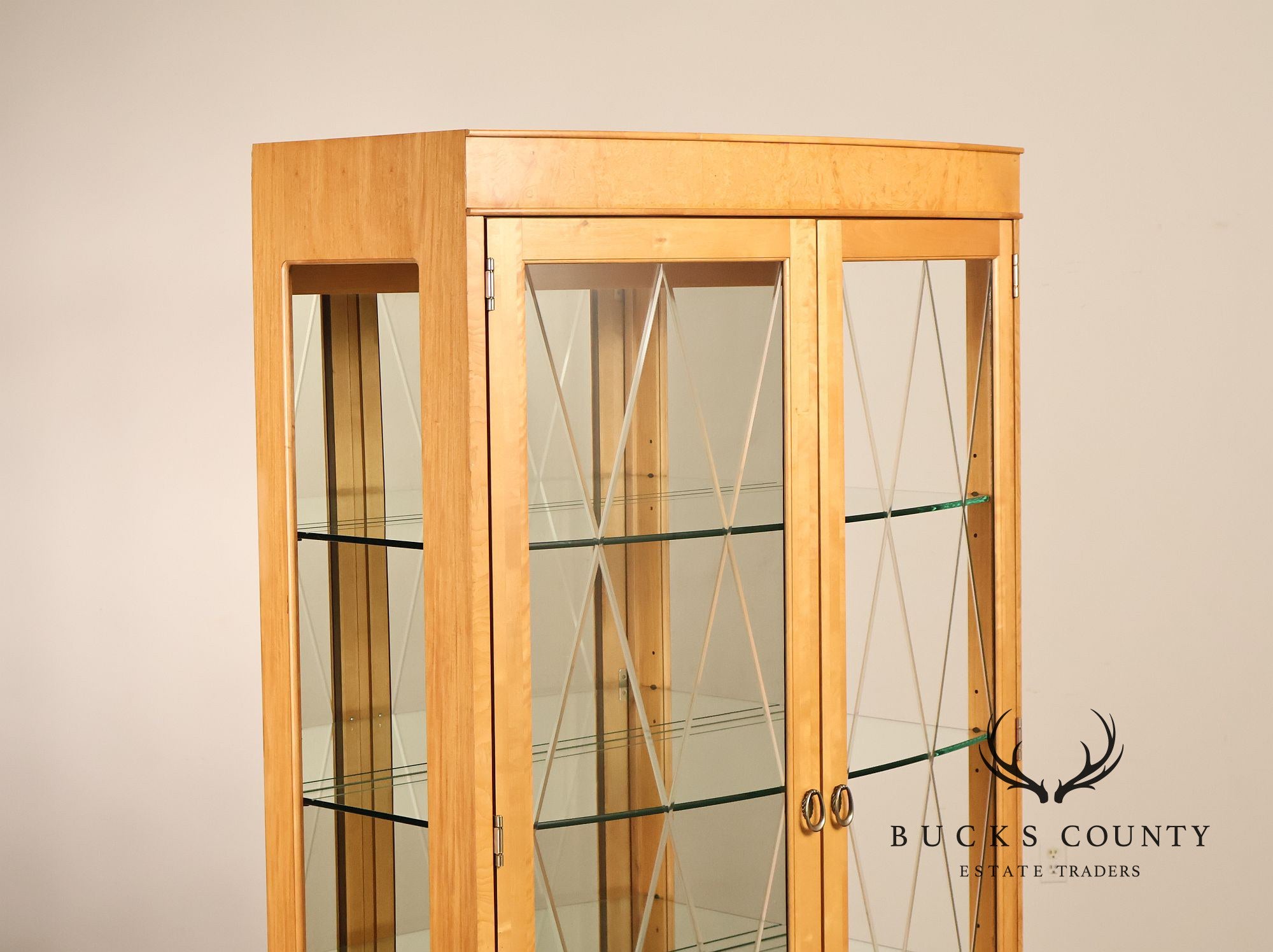 Thomasville Bogart Collection Bow Front Curio Display Cabinet