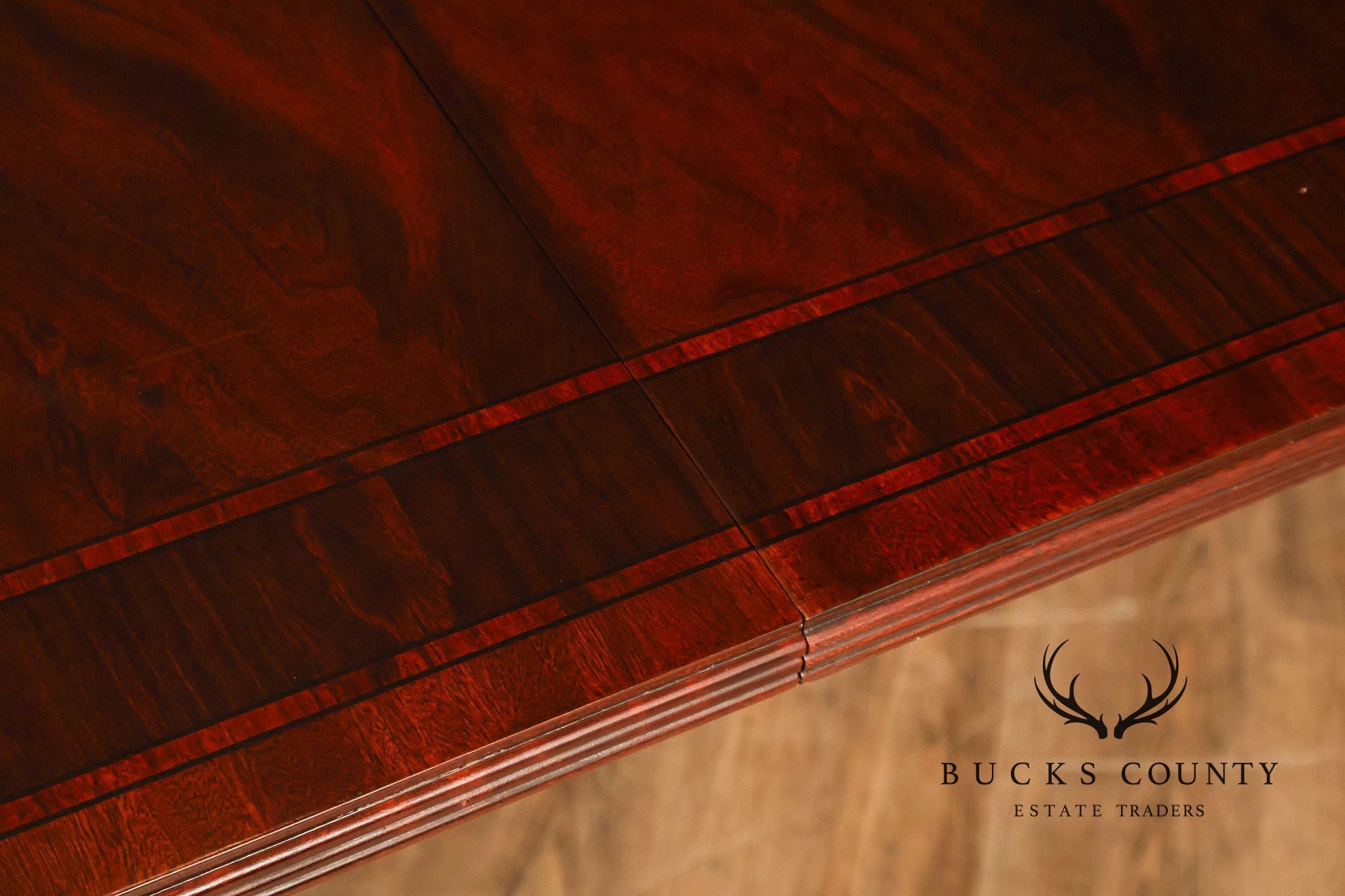 Thomasville Banded Mahogany Double Pedestal Extendable Dining Table