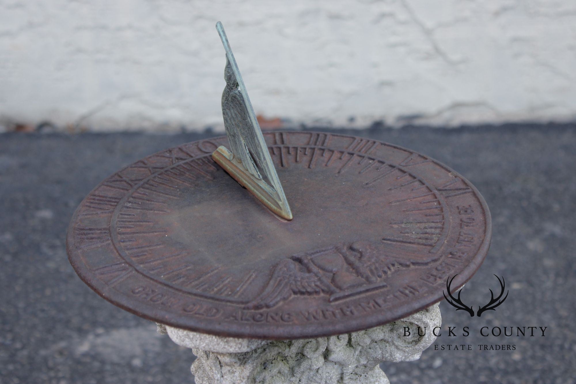Virginial Metalcrafters Roman Style Outdoor Garden Sundial