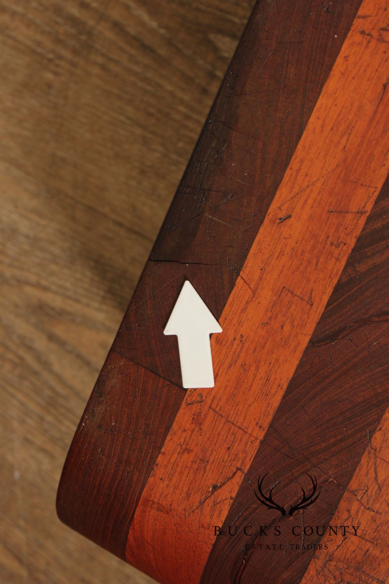Mid Century Modern Pair of Rosewood Speaker Stands
