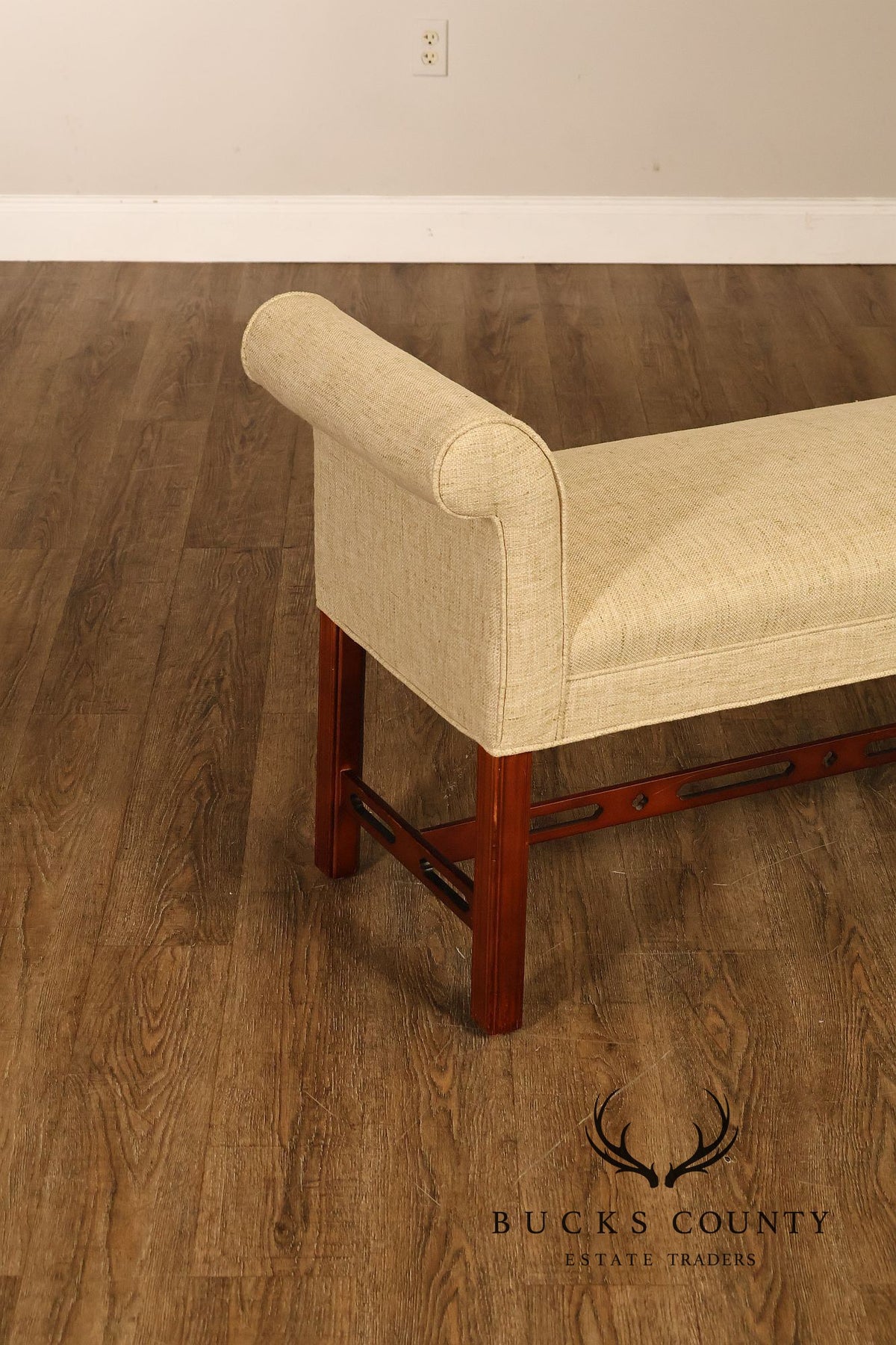 Ethan Allen Chippendale Style Mahogany Bench