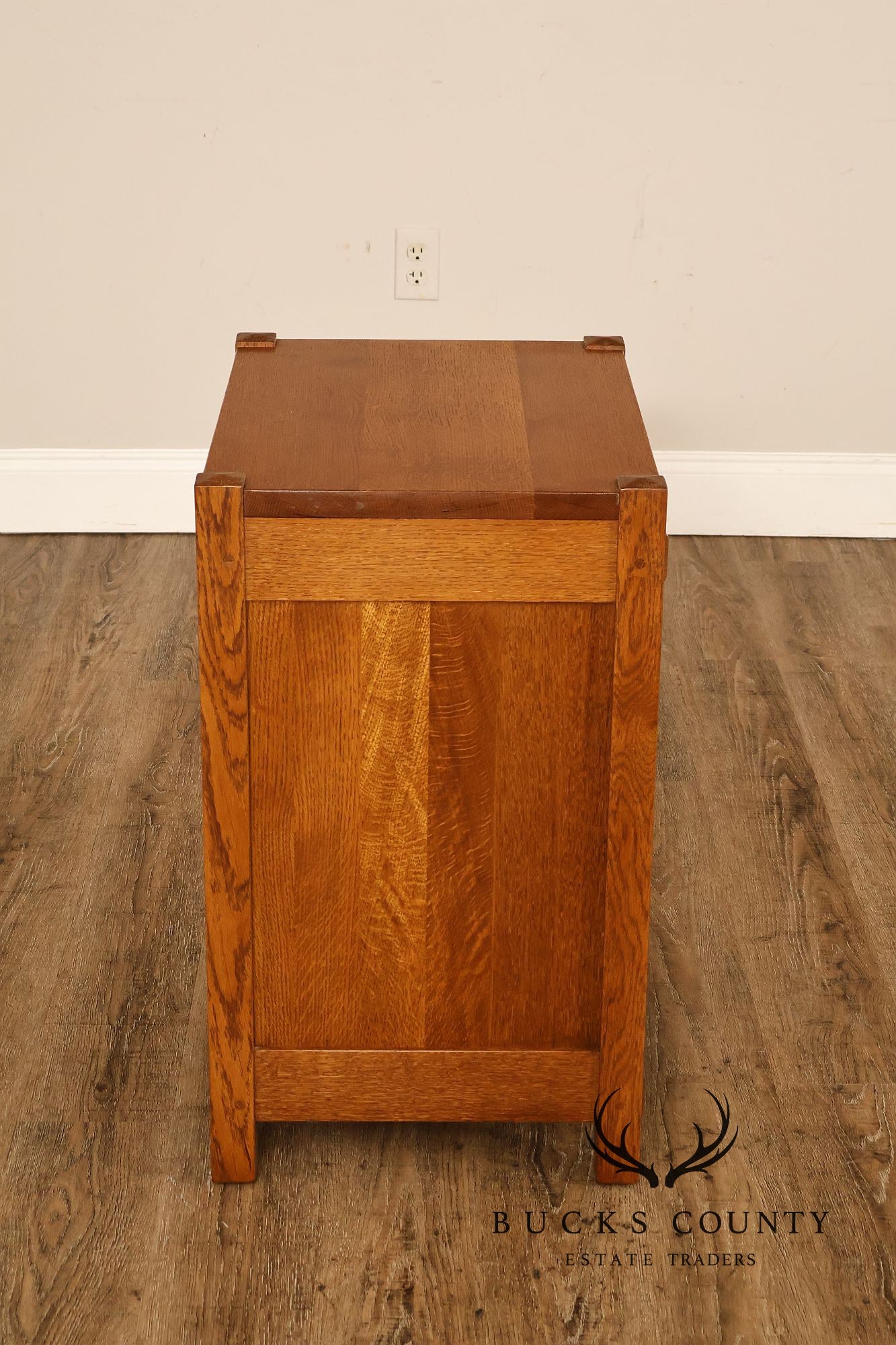 Stickley Mission Collection Pair Of Oak Three Drawer Nightstands
