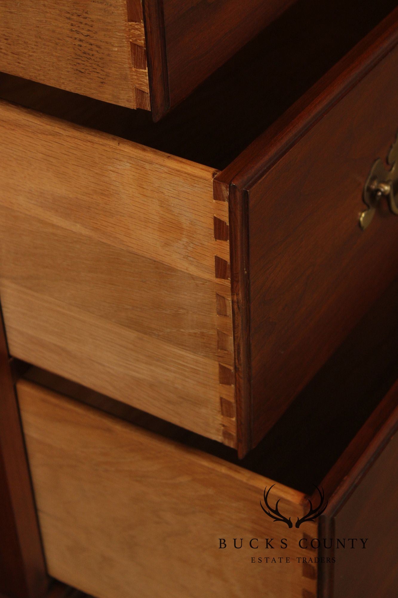 Henkel Harris Chippendale Style Cherry Chest Of Drawers Single dresser