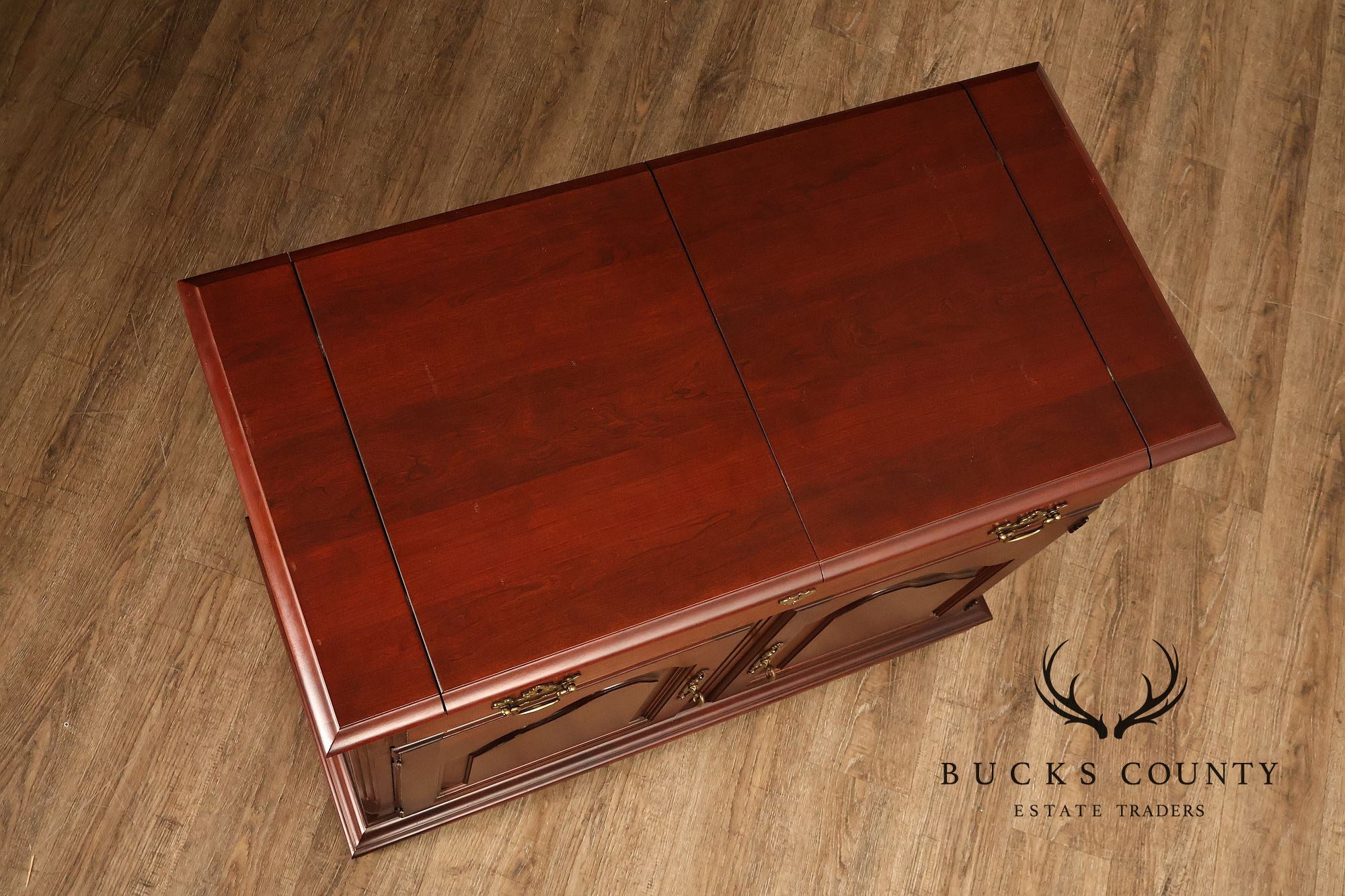 Pennsylvania House Traditional Cherry Flip Top Server