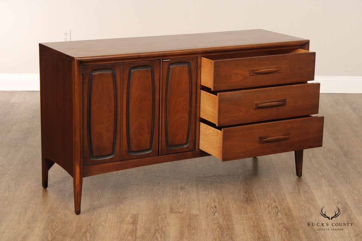 Broyhill 'Emphasis' Mid Century Modern Walnut Low Chest