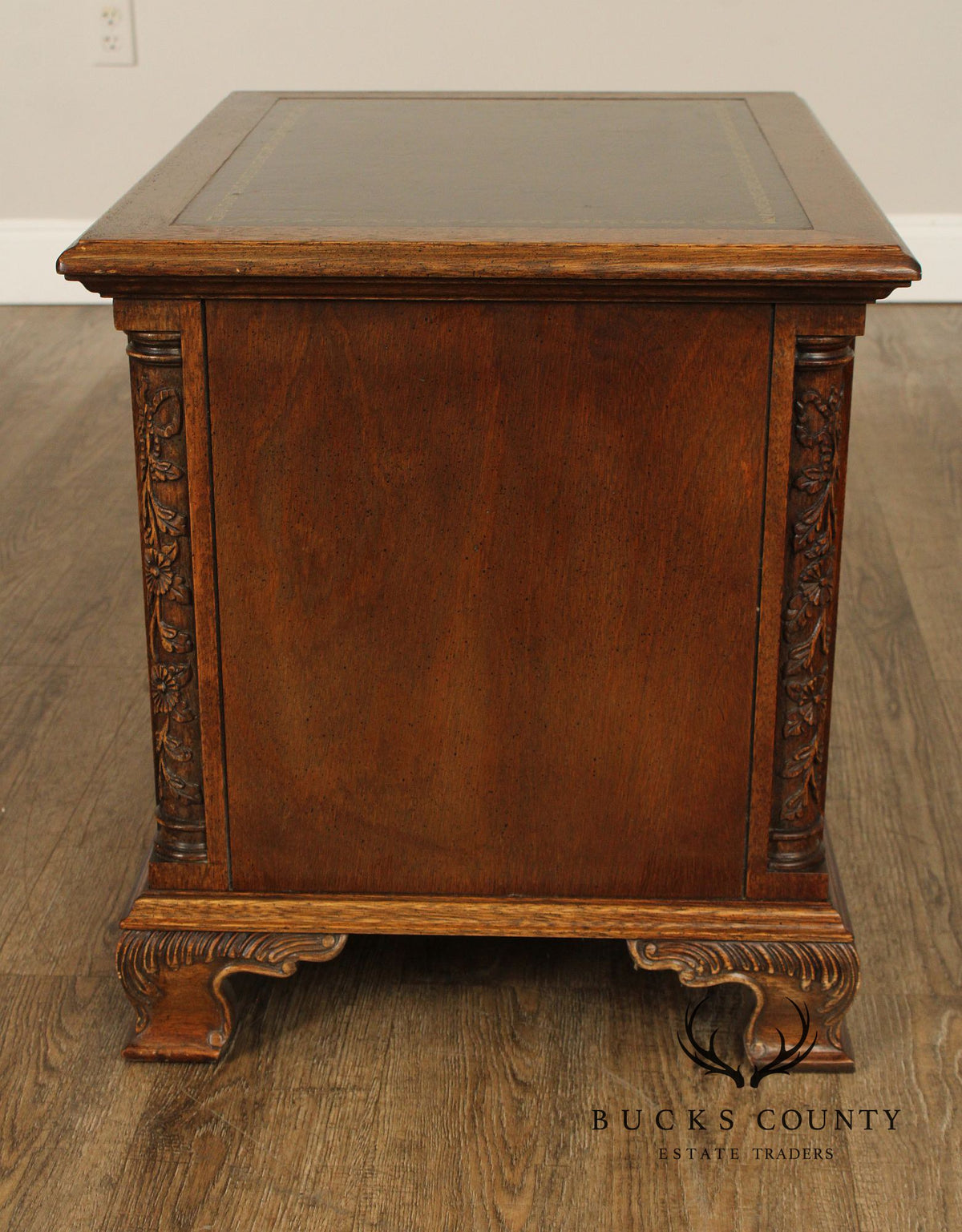Hekman Georgian Style Leather Top Burlwood Side Table