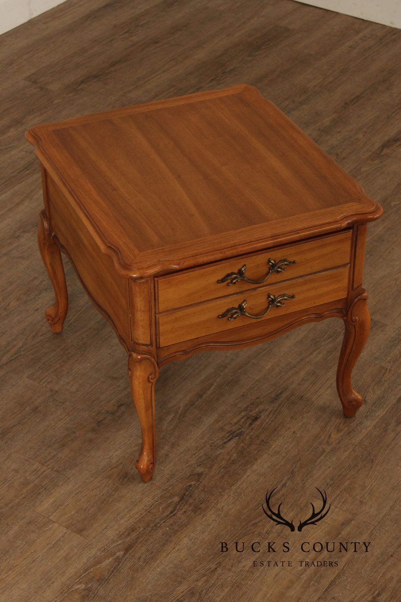 American Of Martinsville French Provincial Style Vintage Fruitwood End Table