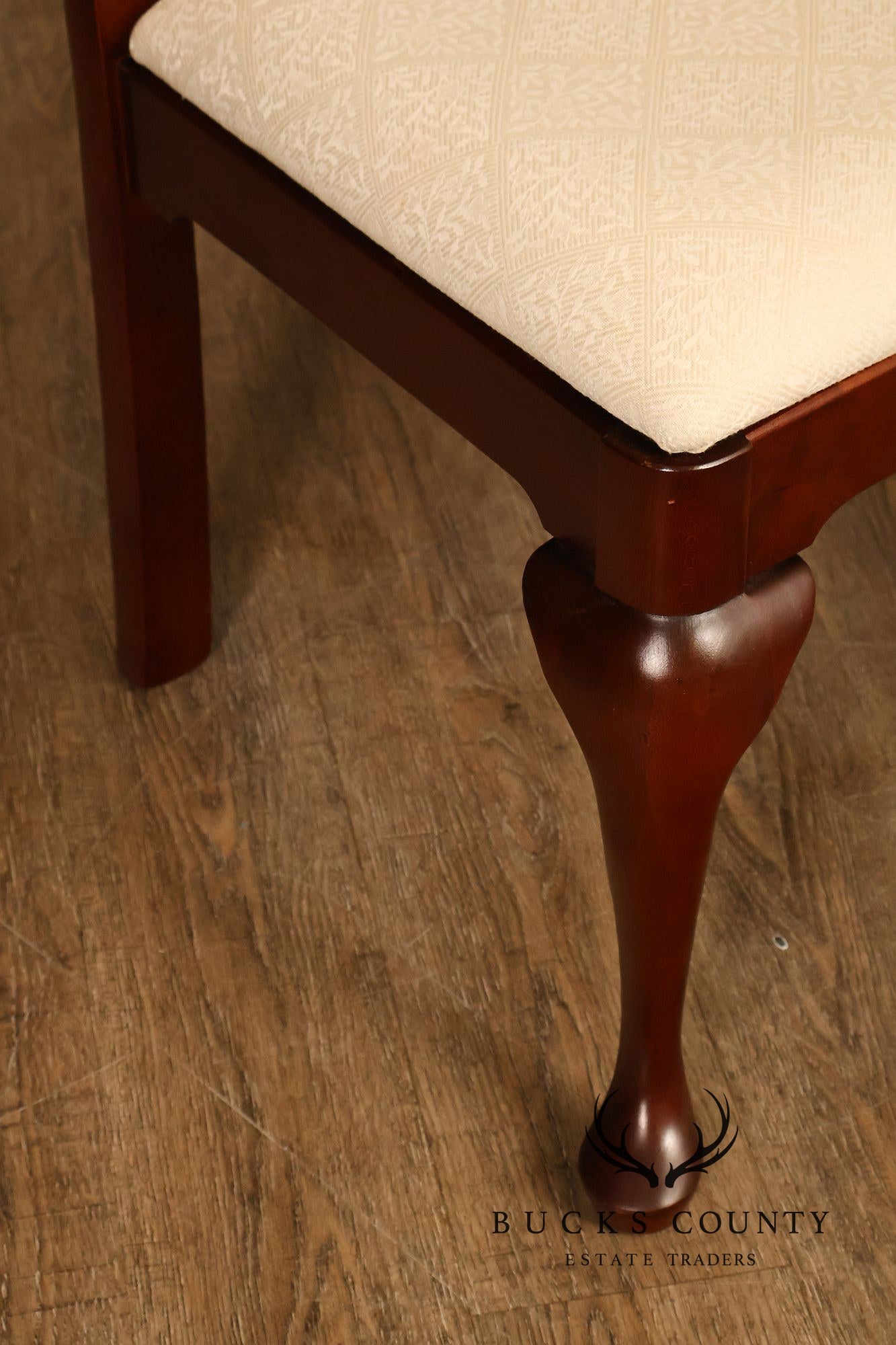 Pennsylvania House Set Of Eight Cherry Queen Anne Dining Chairs