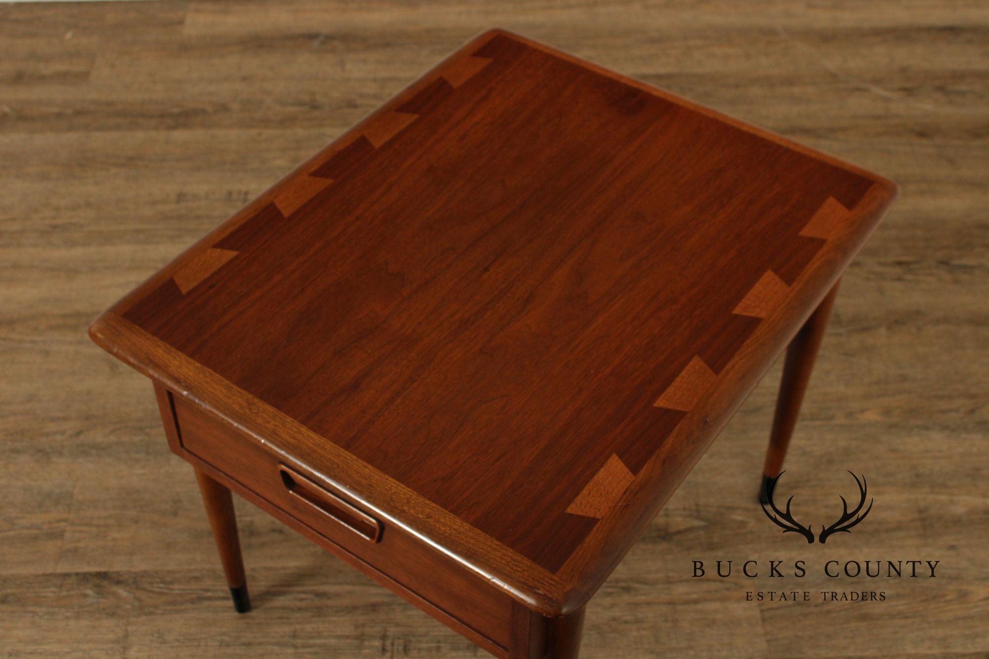 Lane Acclaim Mid Century Modern Pair Of Walnut End Tables