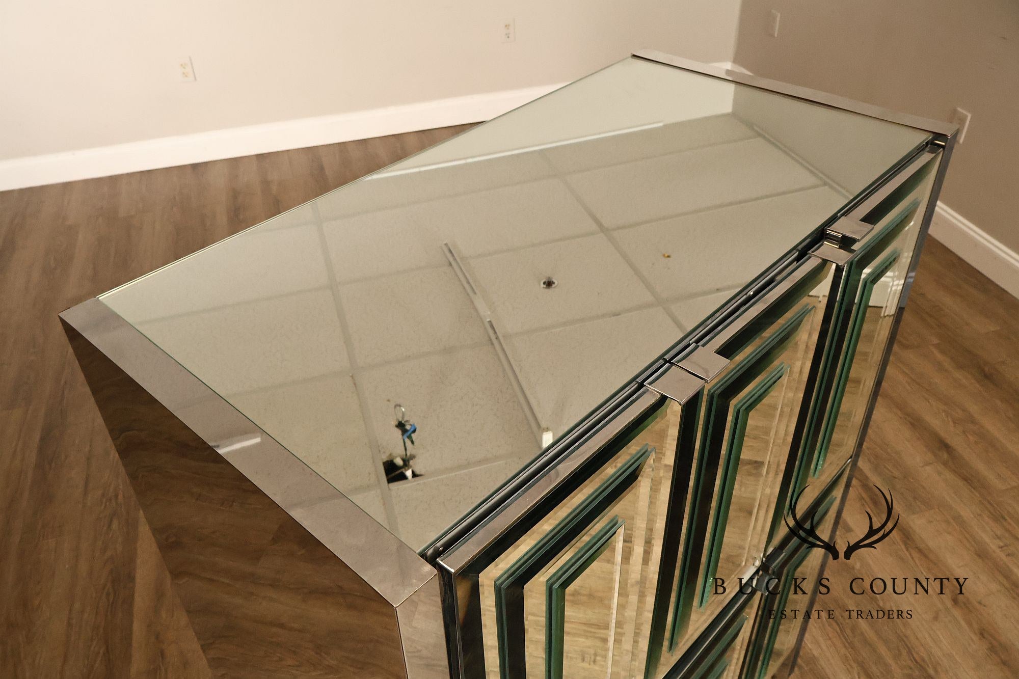 Ello Hollywood Regency Mirrored Armoire
