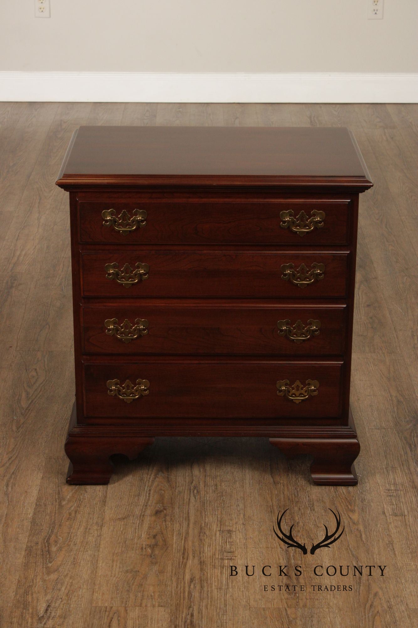 Ethan Allen Georgian Court Pair of Cherry Nightstands Chests