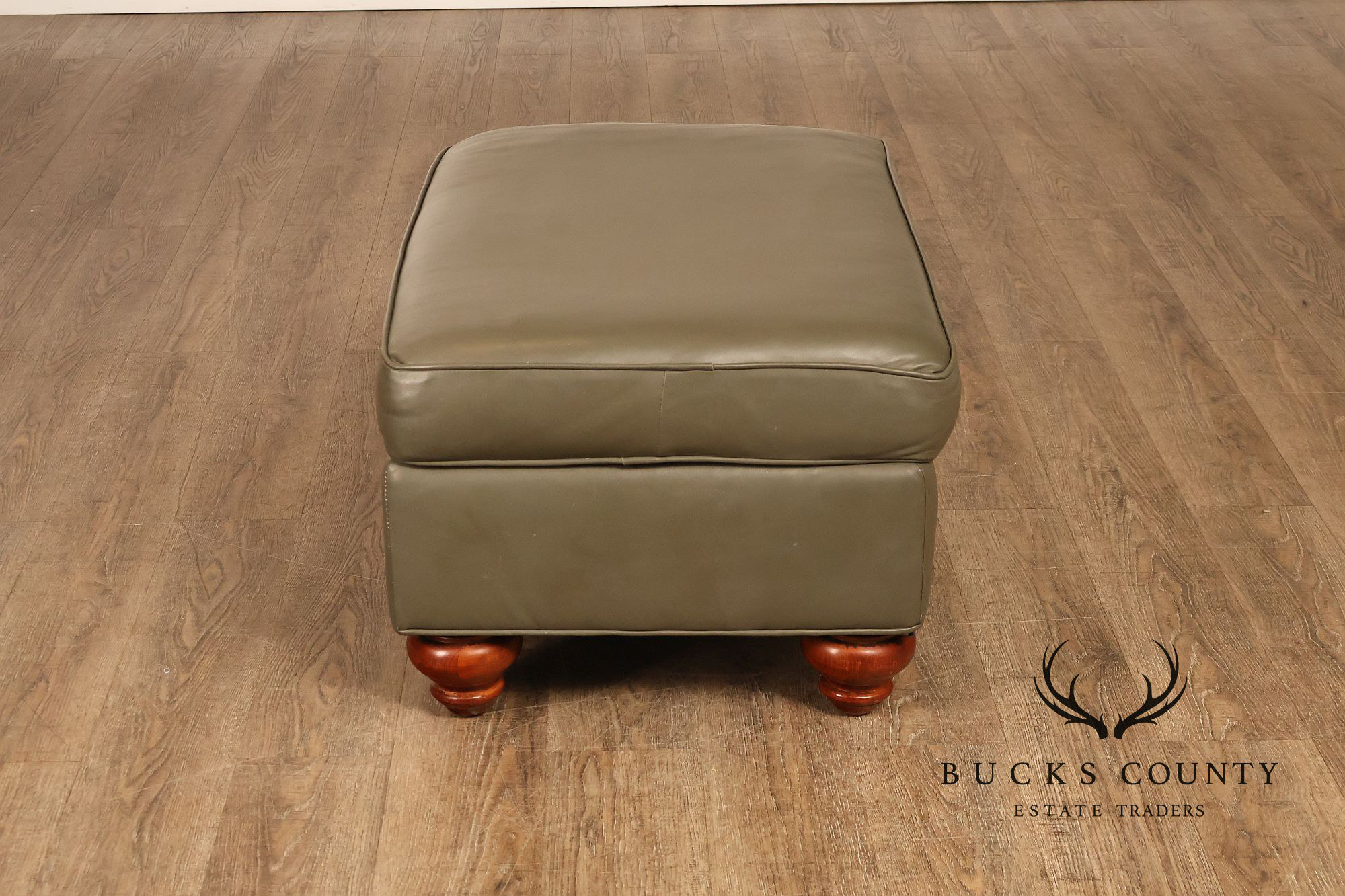 Ethan Allen Traditional Leather Ottoman