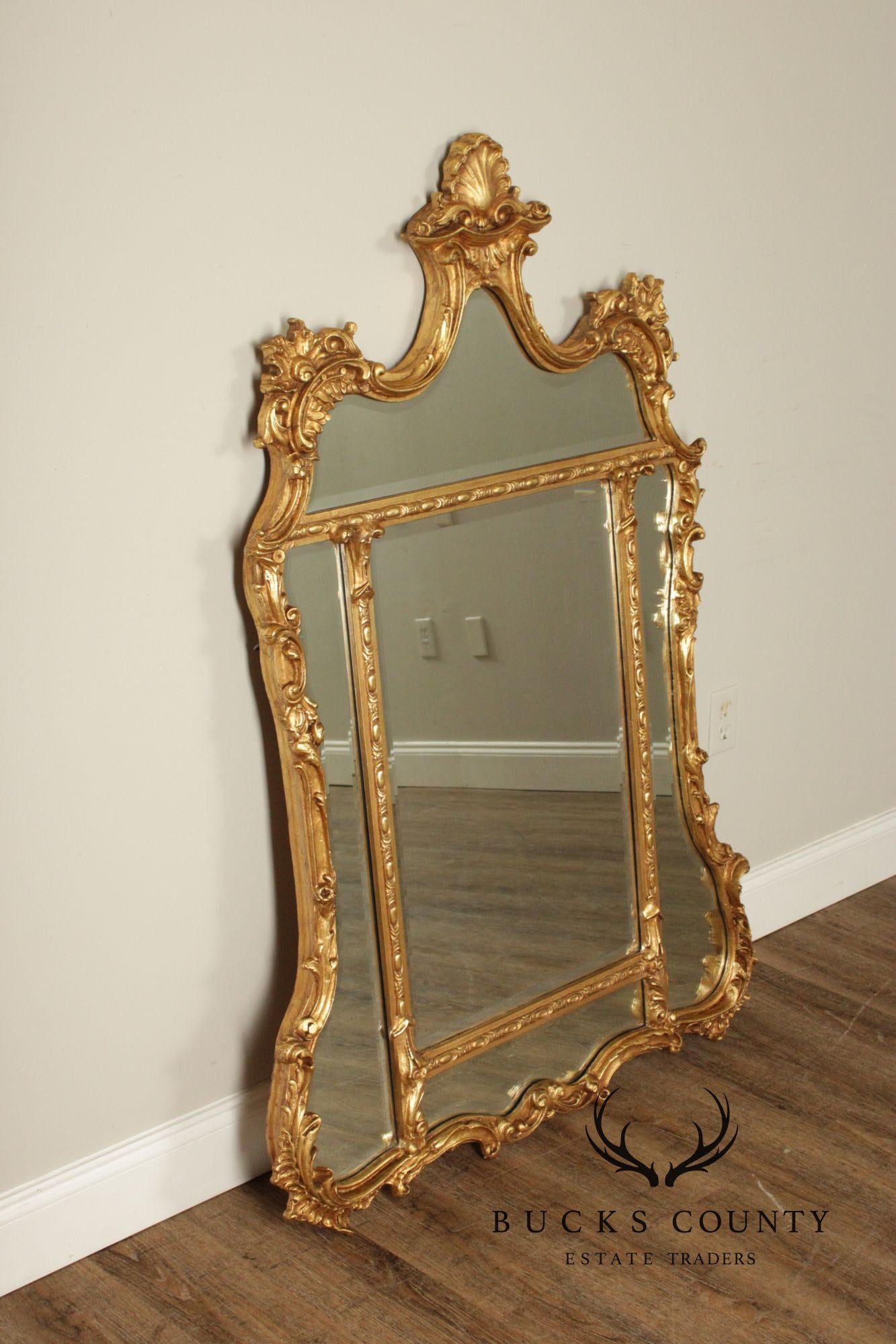 French Rococo Style Quality Gilt Frame Carved Wall Mirror