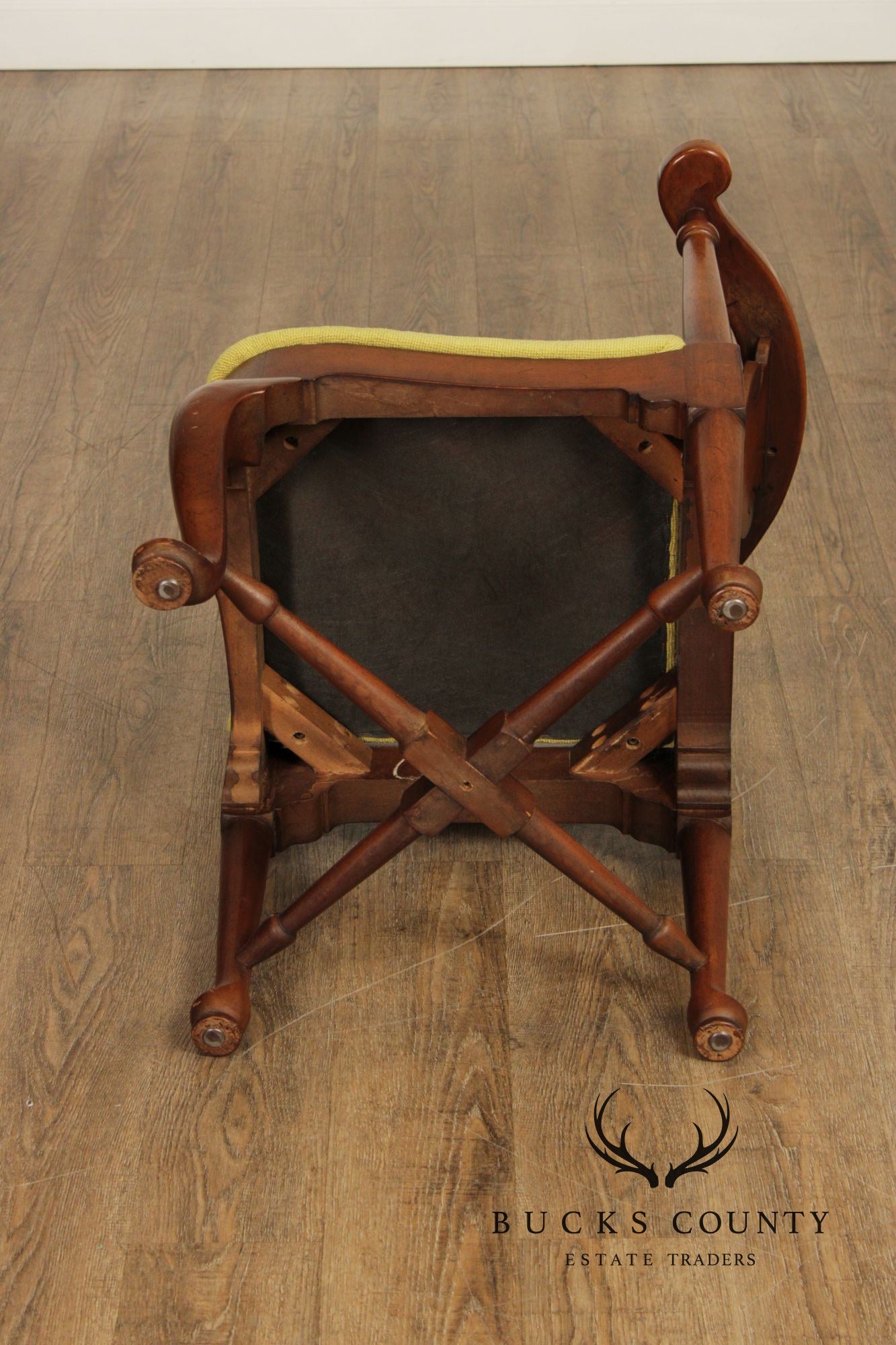 Queen Anne Style Mahogany Corner Chair