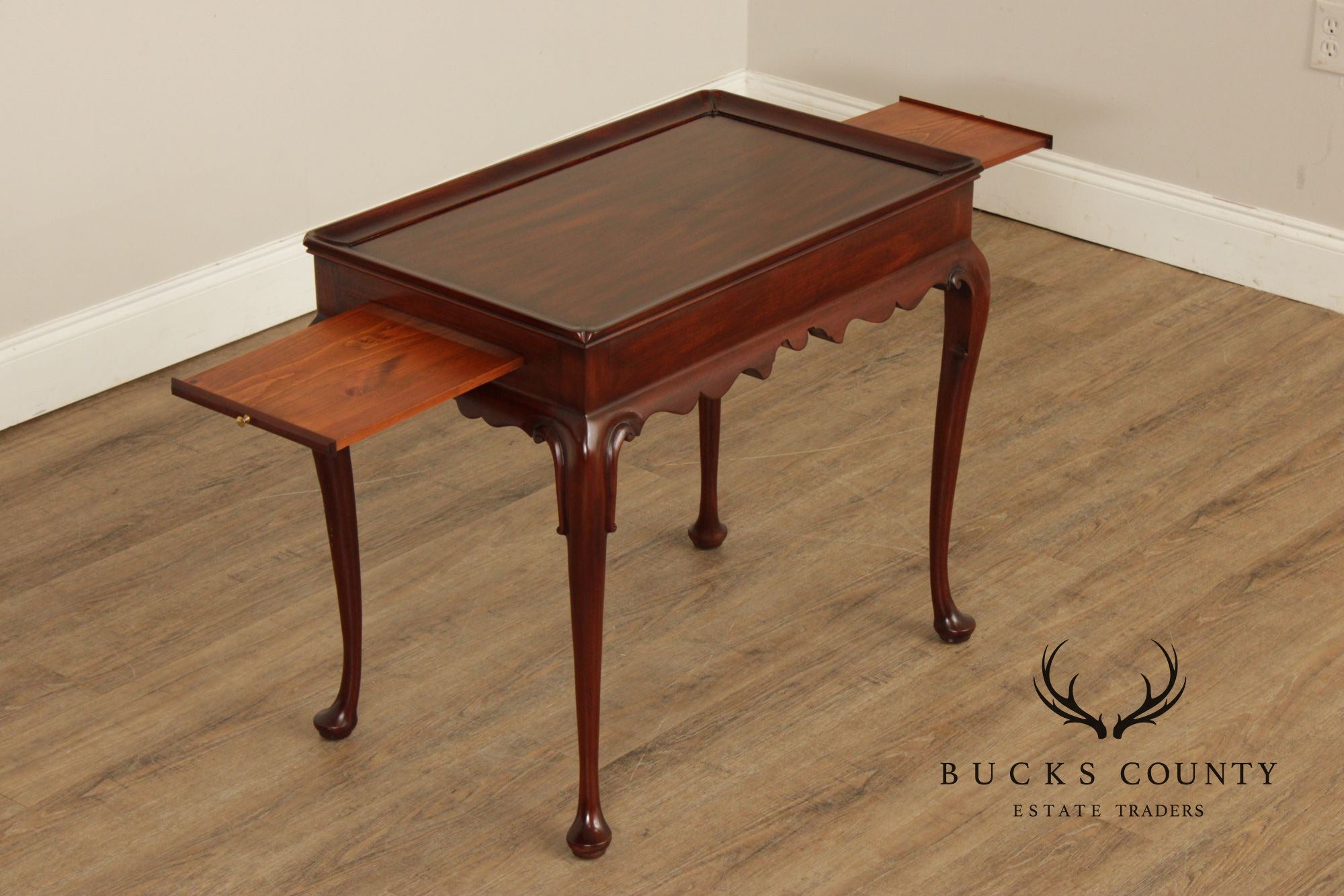 Henkel Harris Queen Anne Style Mahogany Tea Table