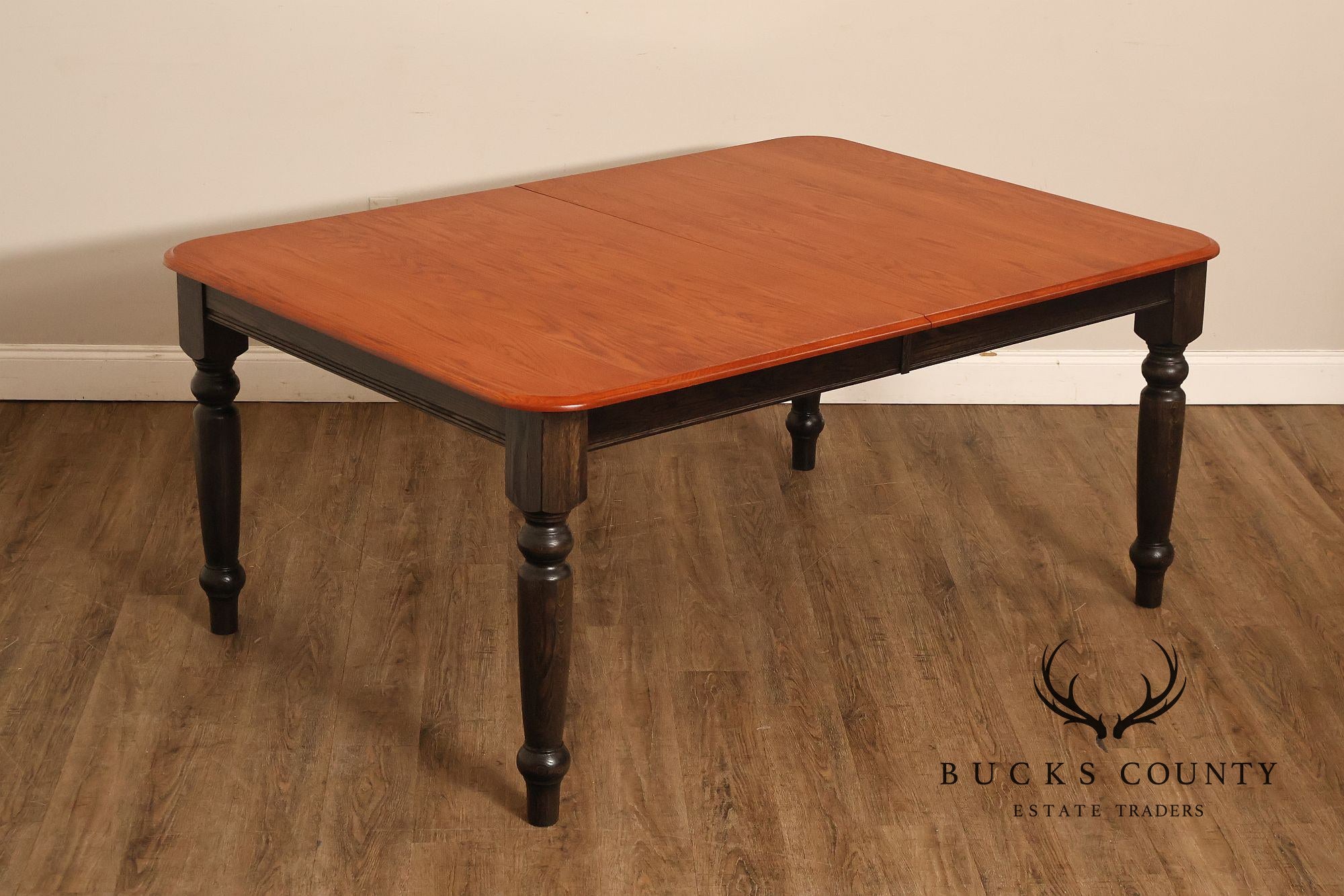 Farmhouse Style Oak Expandable Dining Table