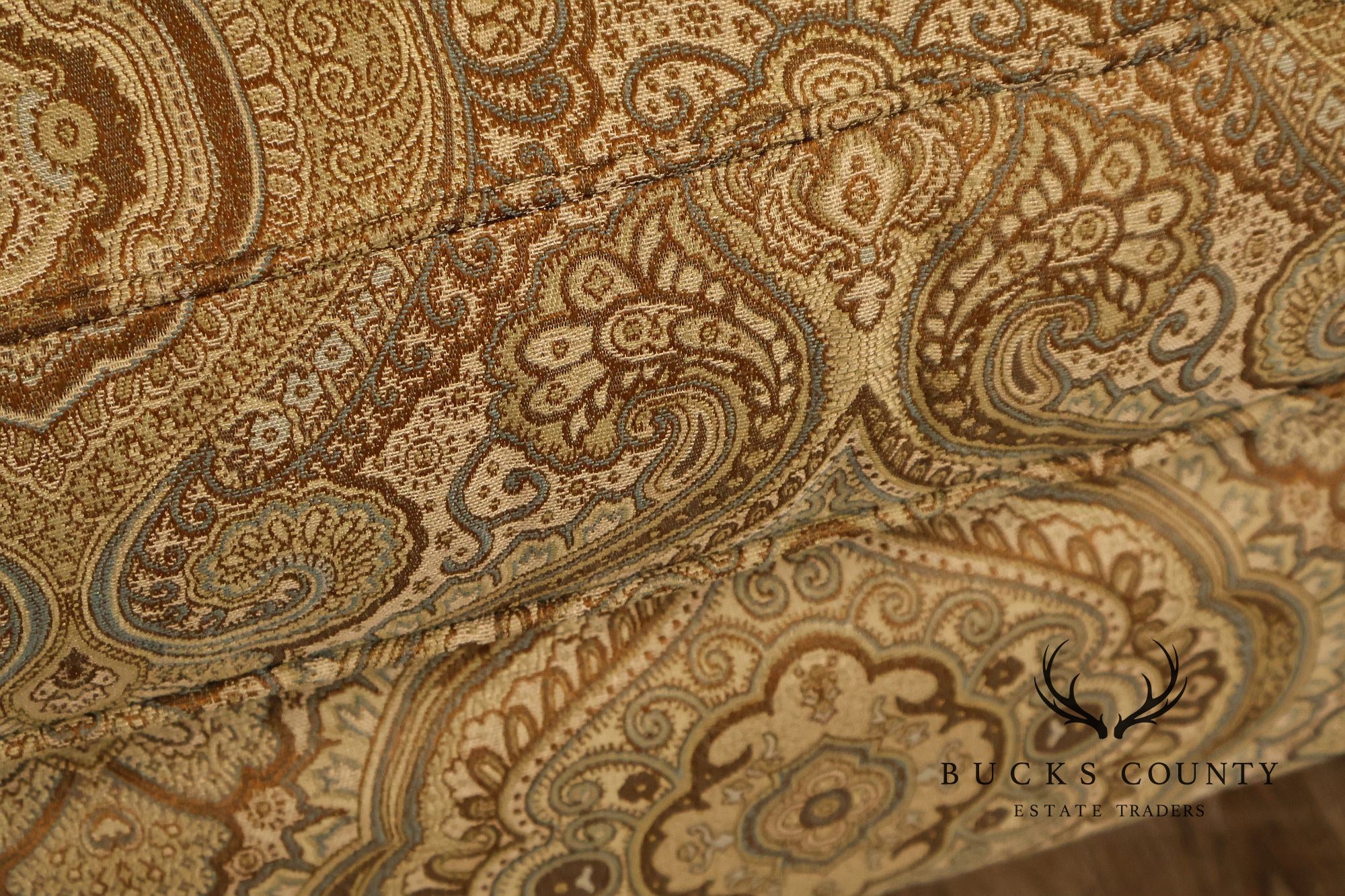 Bassett Traditional Style Upholstered Lounge Chair