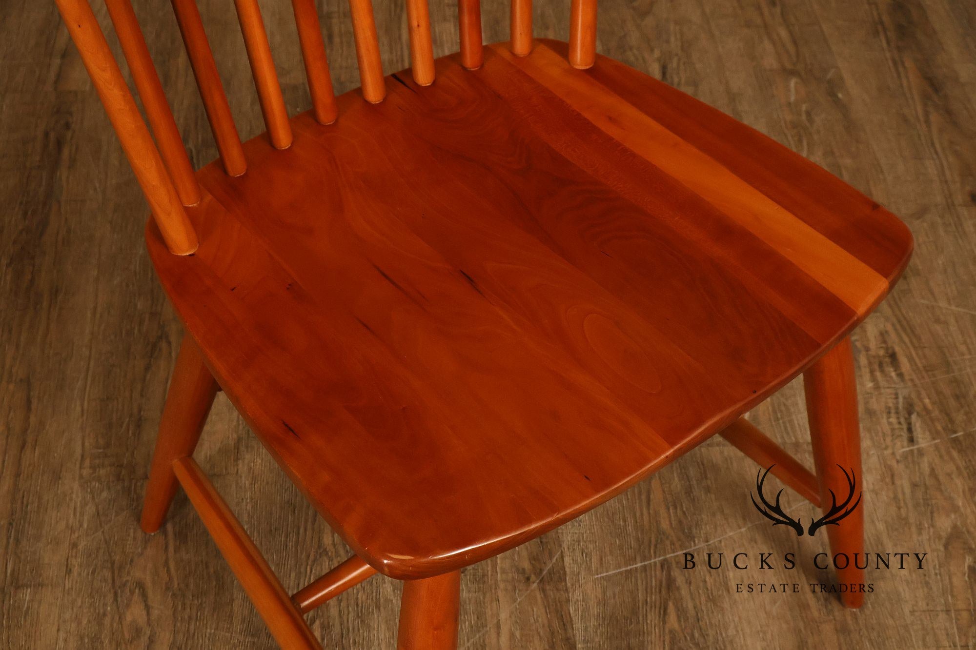 Pompanoosuc Mills Set Of Four Windsor Style Cherry Dining Chairs