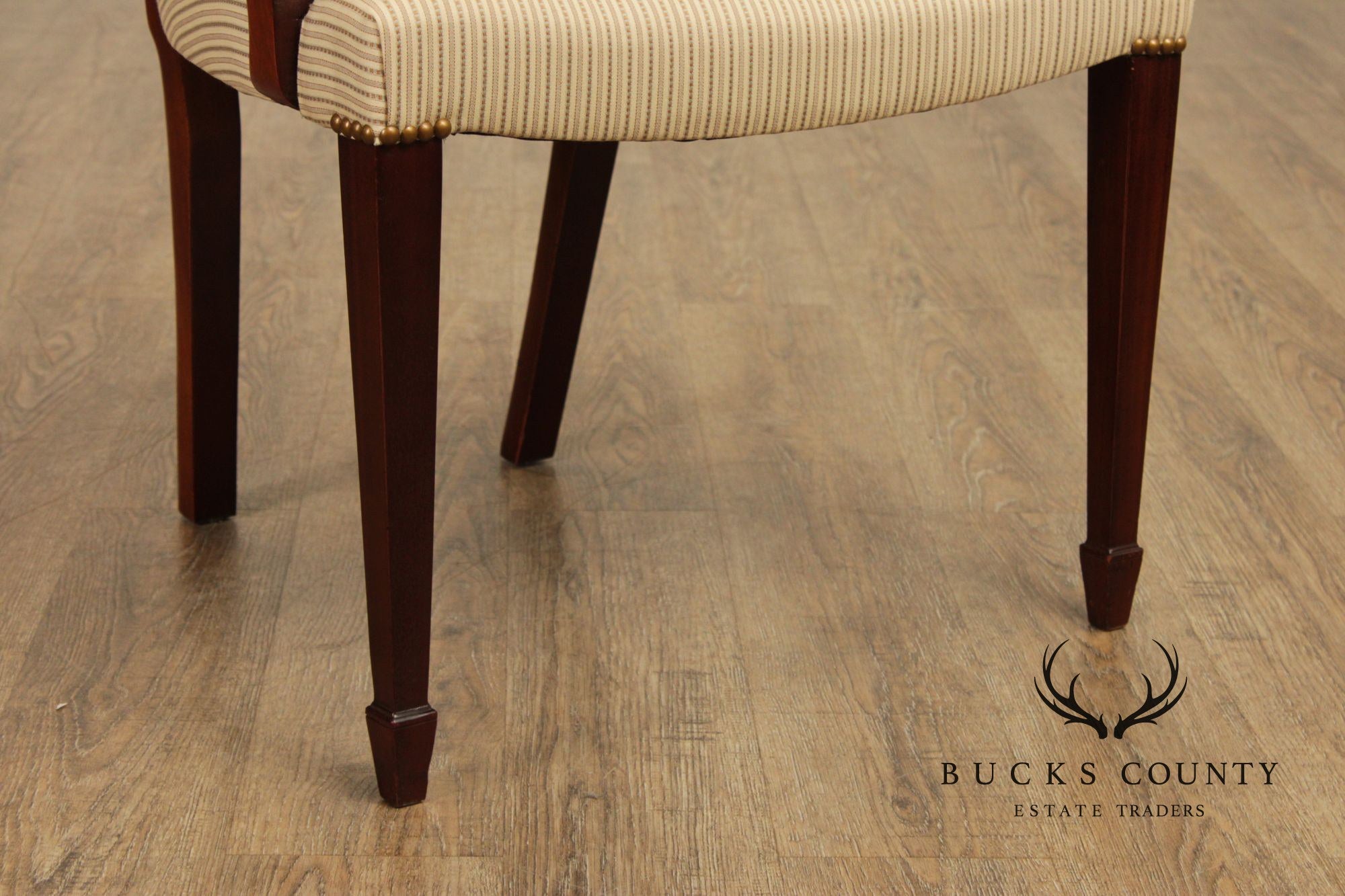 Baker Hepplewhite Style Set of Eight Mahogany Dining Chairs