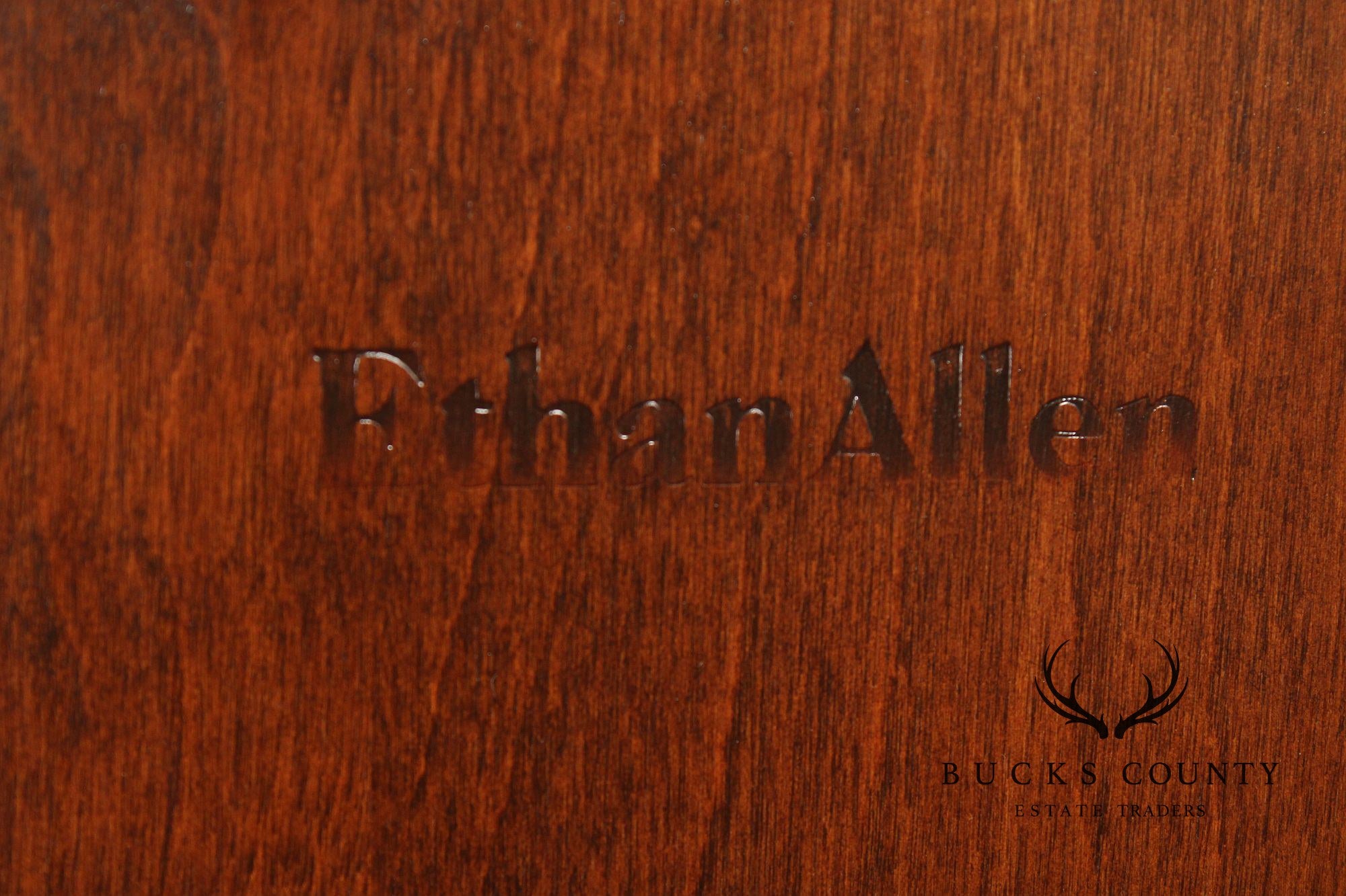 Ethan Allen 'Georgian Court' Cherry Cheval Mirror