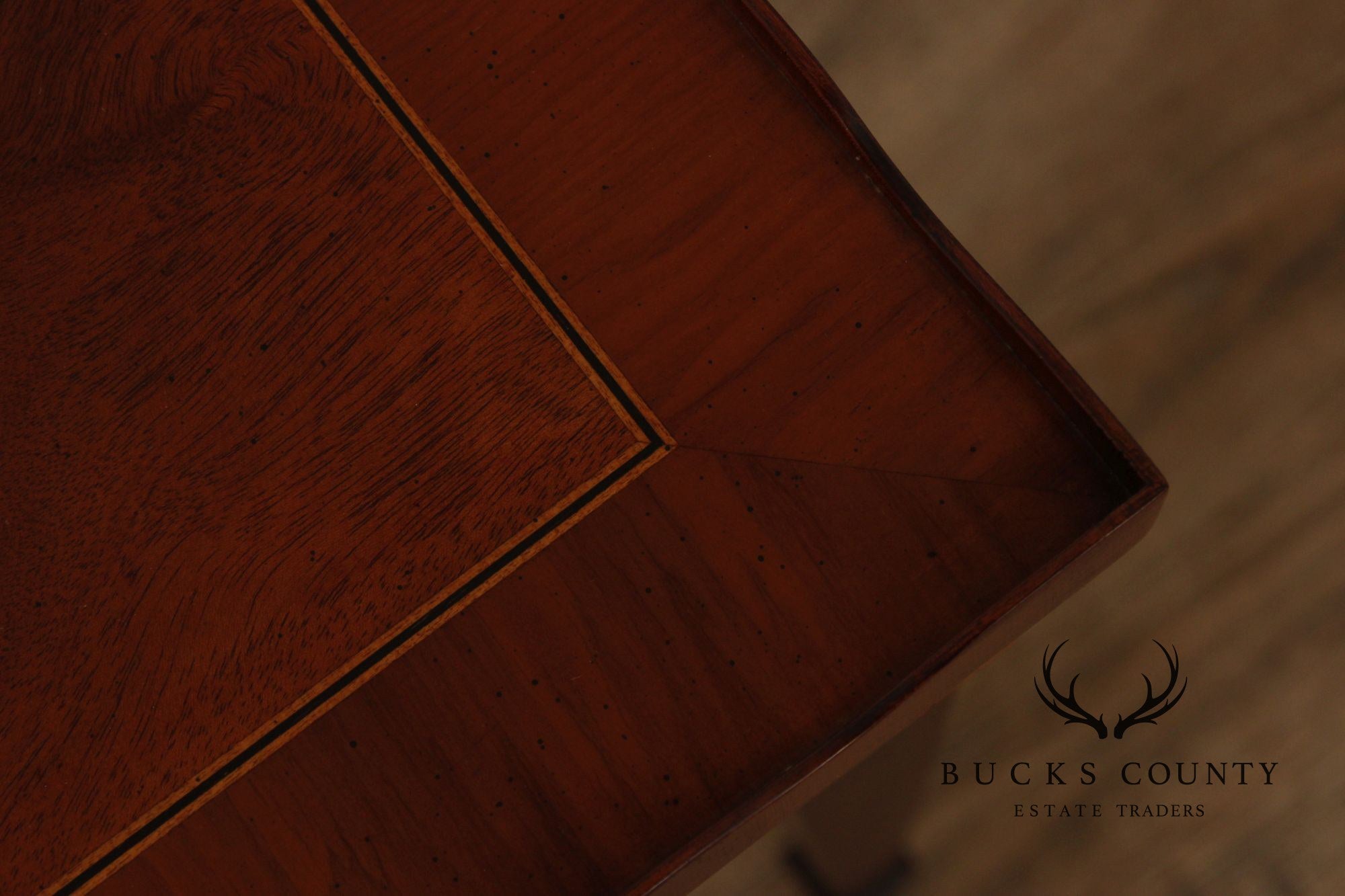 Hekman Federal Style Inlaid Mahogany And Yew Wood Side Table