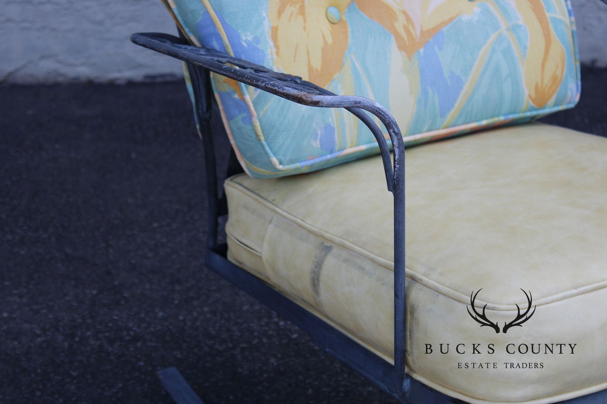 Woodard 'Chantilly Rose' Cast Iron Outdoor Lounge Chair