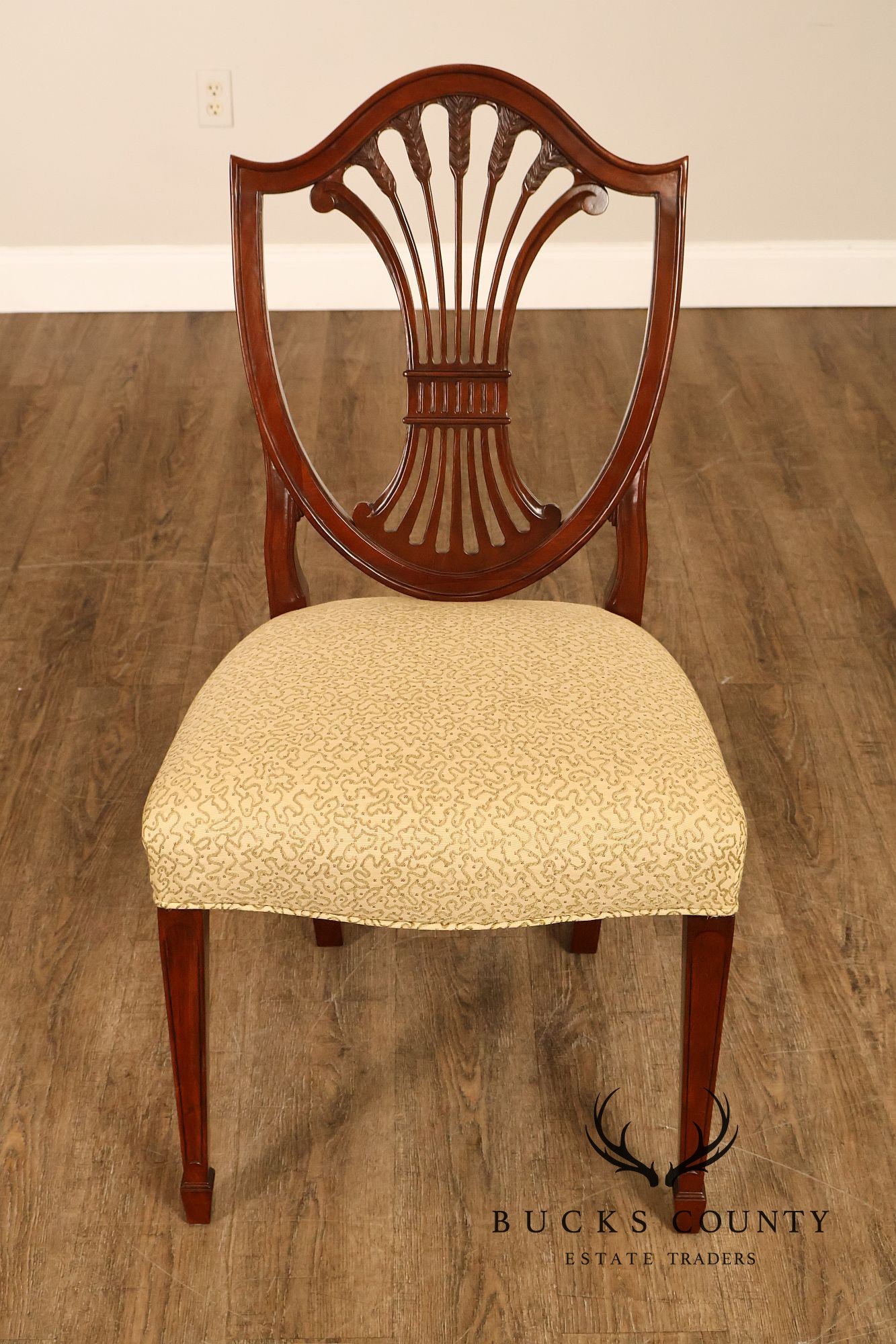 Stickley Hepplewhite Style Set of Eight Mahogany Shield Back Dining Chairs