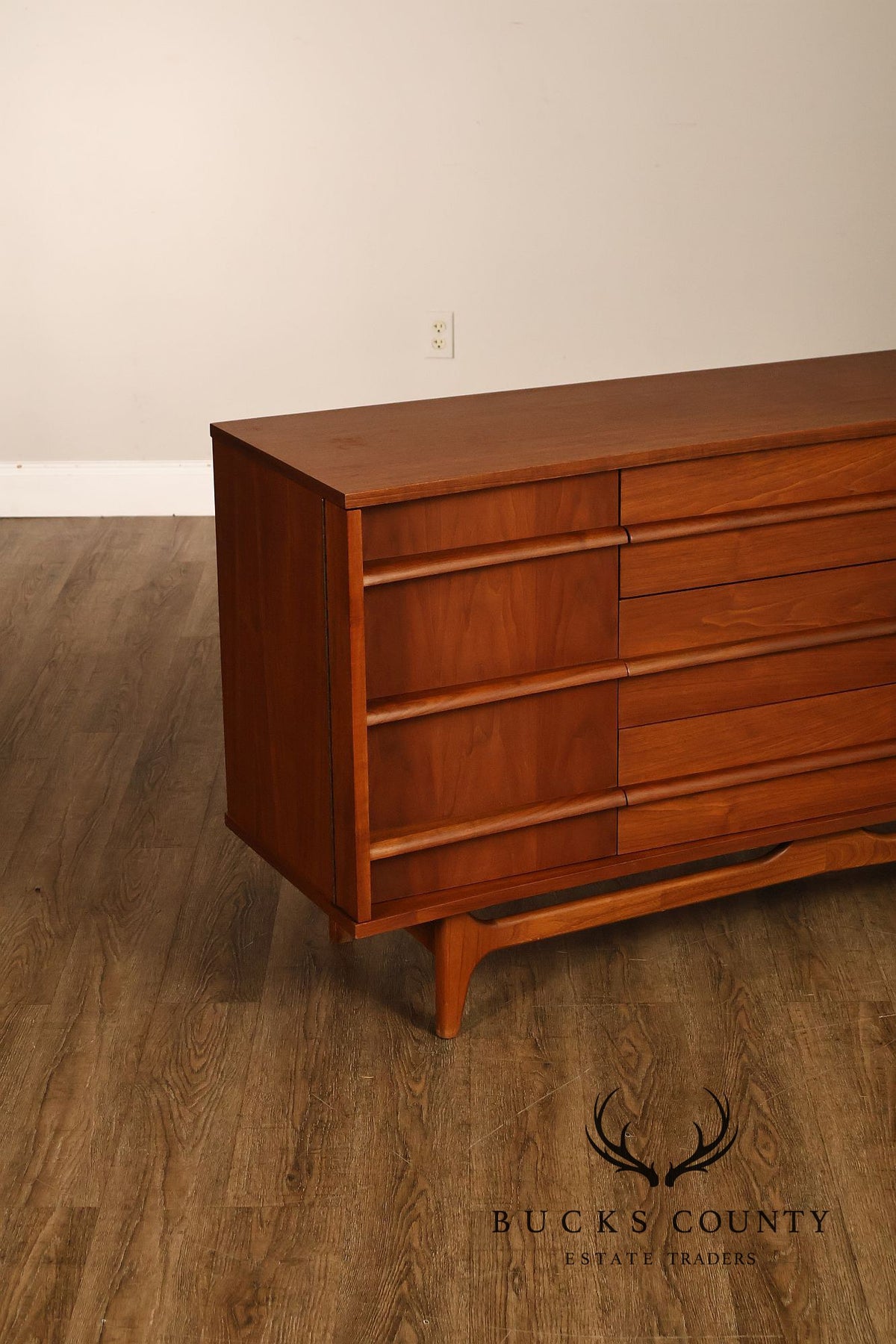 Young Manufacturing Mid Century Modern Walnut Sideboard