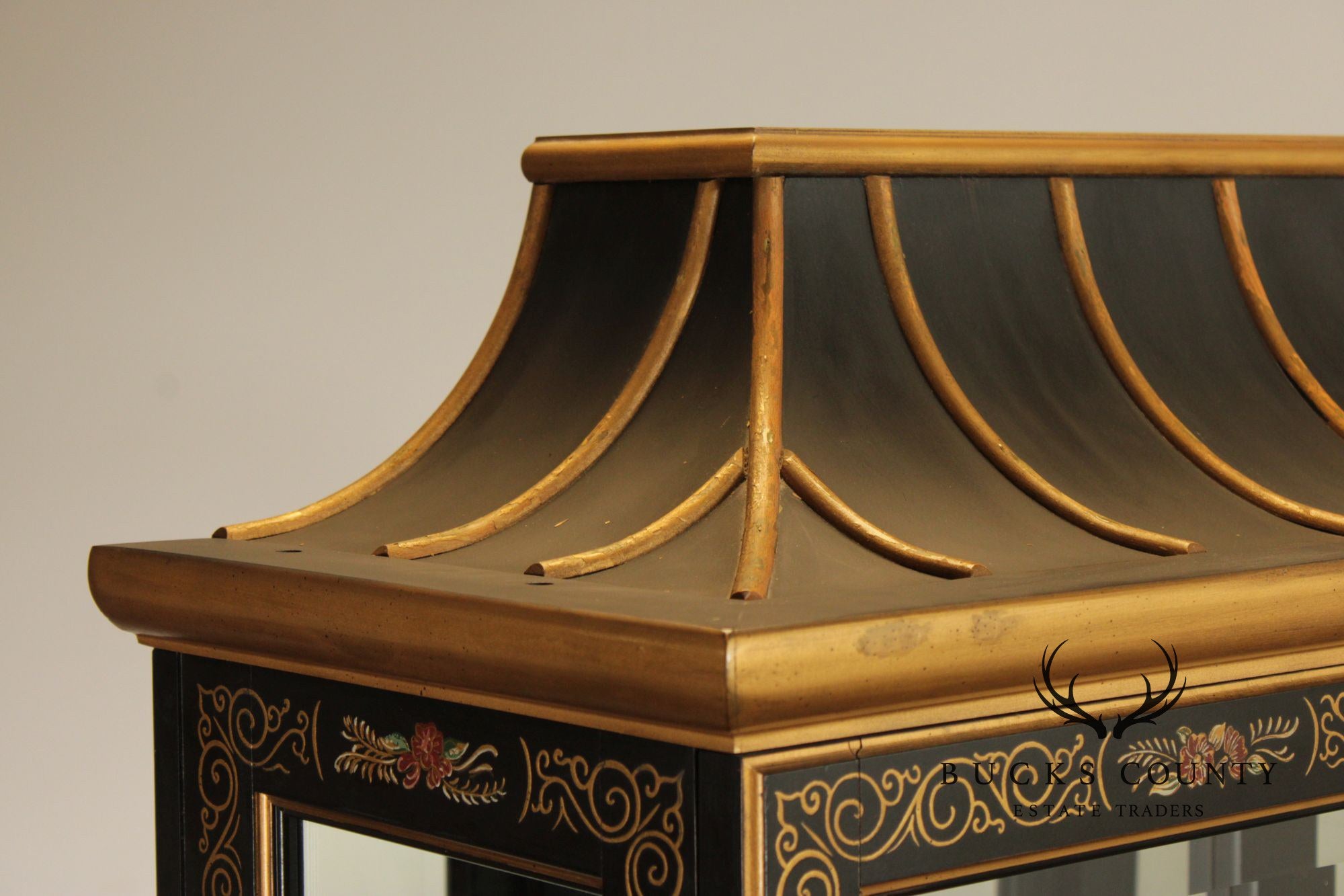 PULASKI FURNITURE CHINOISERIE PAGODA DISPLAY CABINET