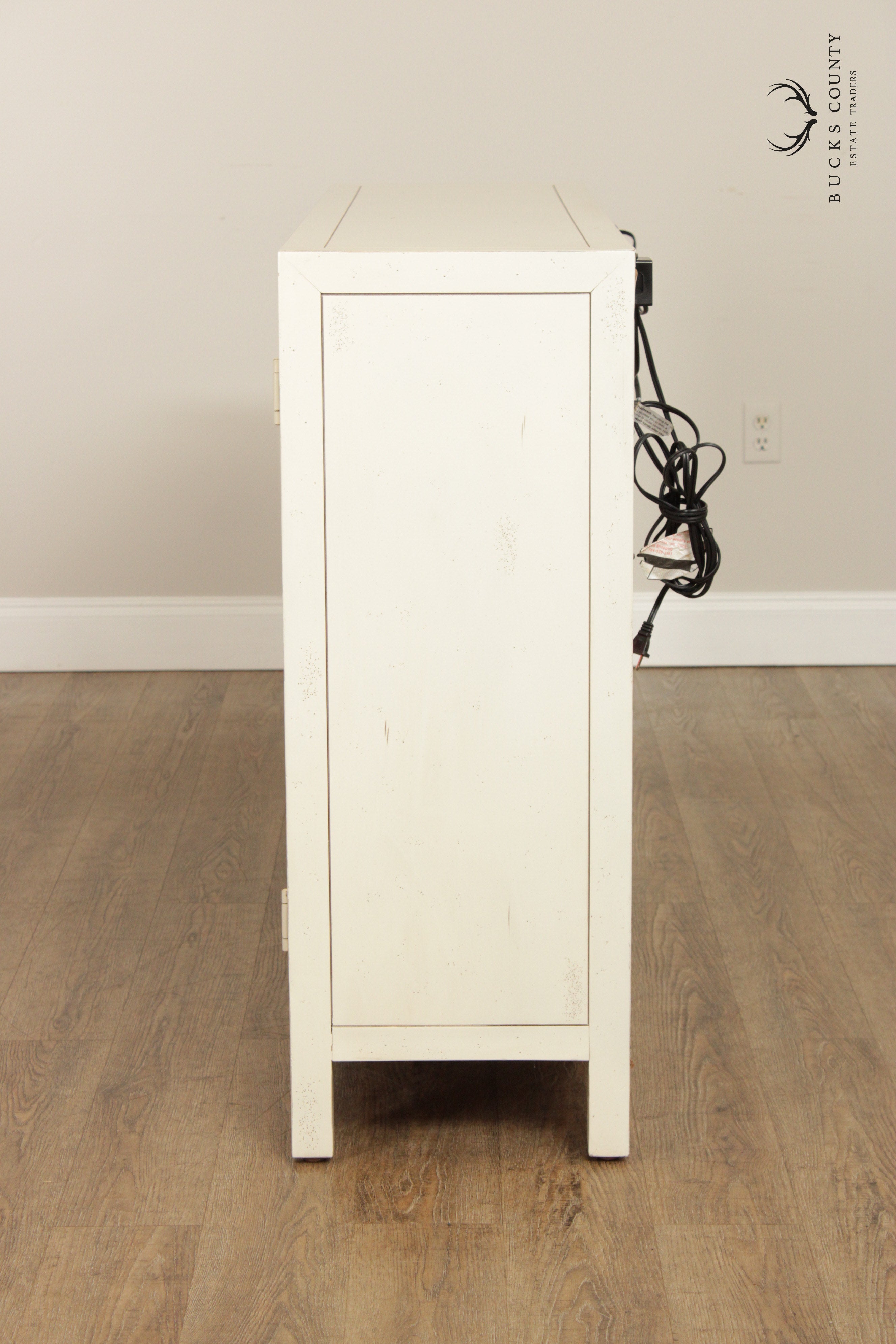 Drexel Heritage Painted Glass Door Display Bookcase Credenza