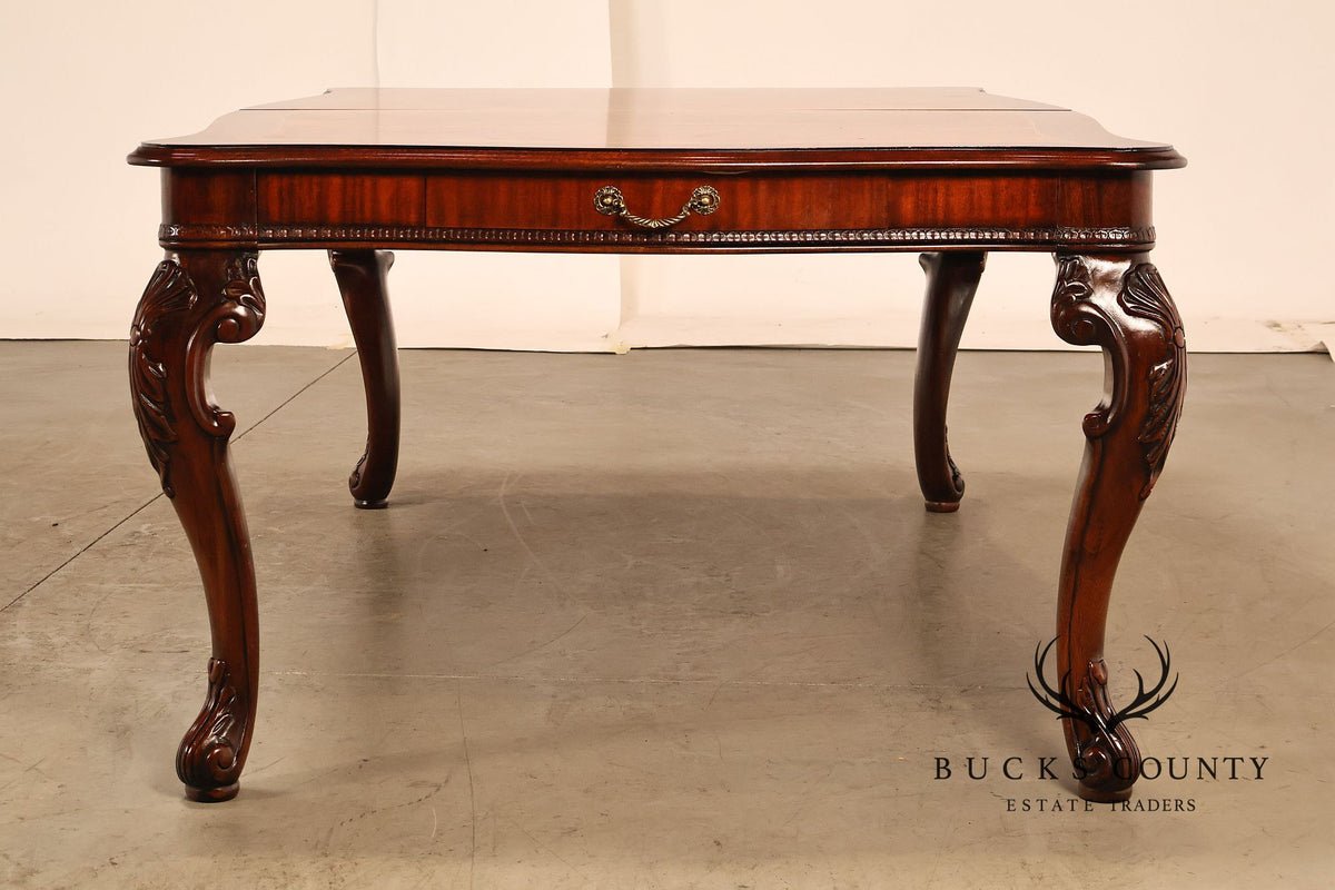 Henredon Georgian Style Banded Mahogany Expandable Dining Table