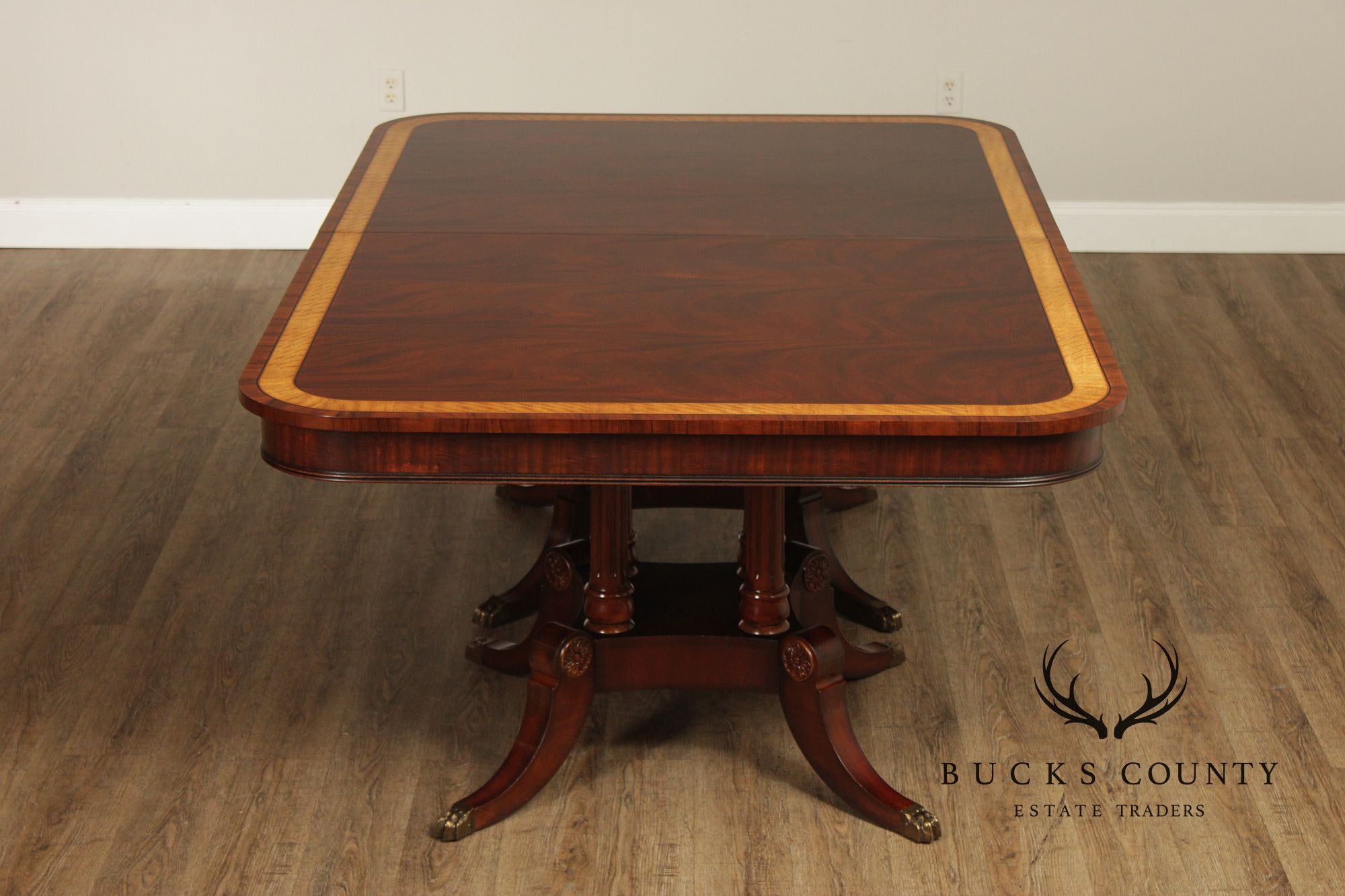 Henredon Natchez Mahogany Double Pedestal Dining Table With Three Leaves