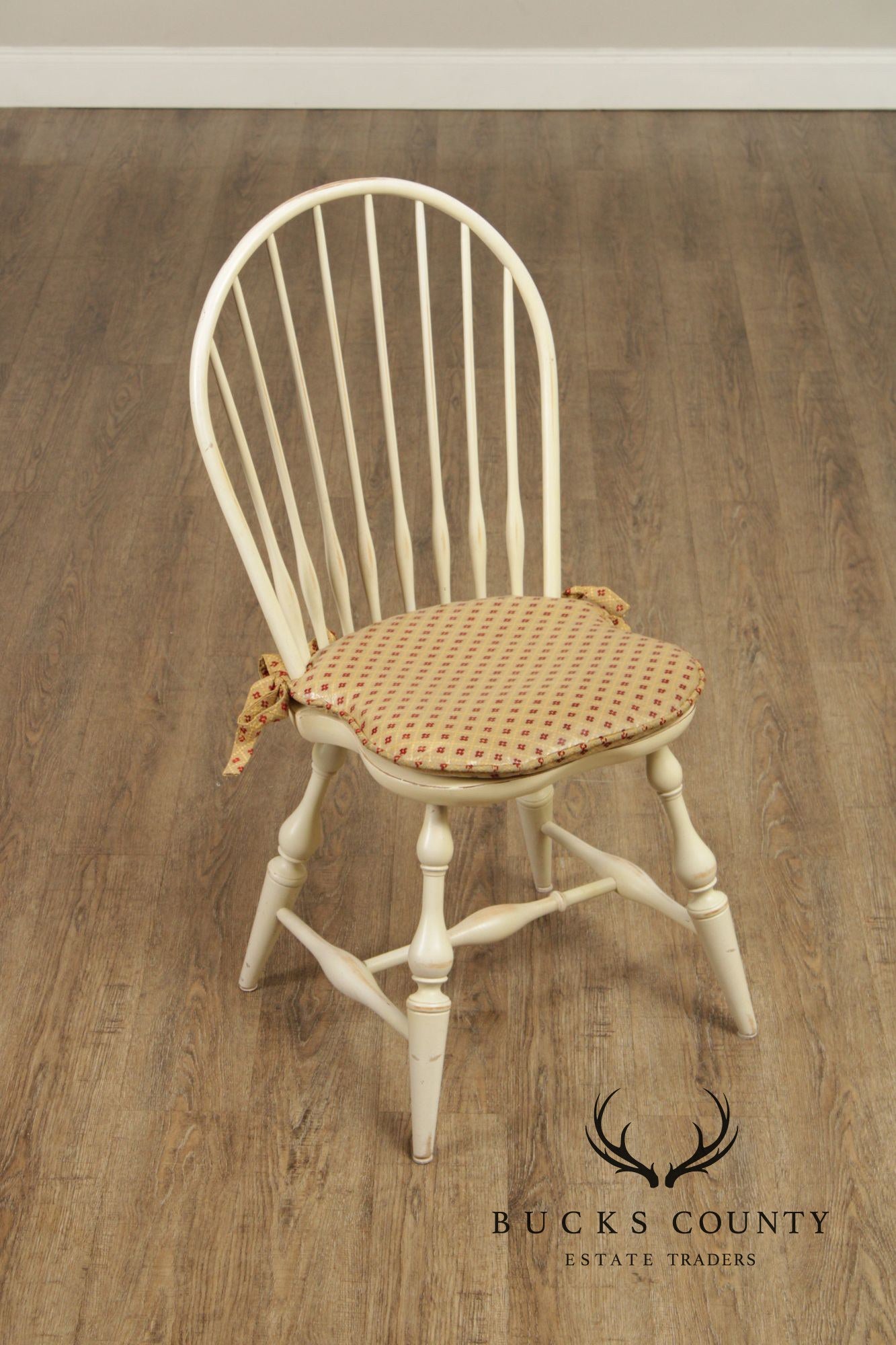 Nichols and Stone Set of Six Painted Windsor Dining Chairs