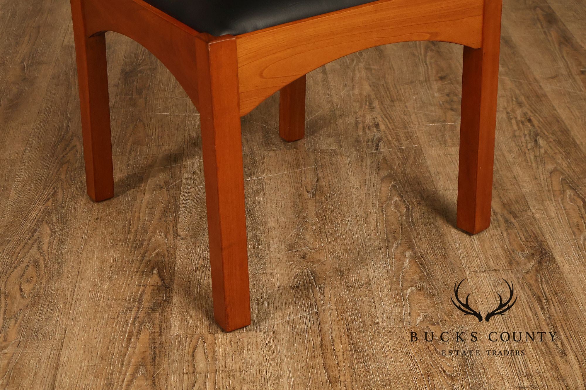 Stickley 21st Century Collection Set of Eight Cherry Dining Chairs