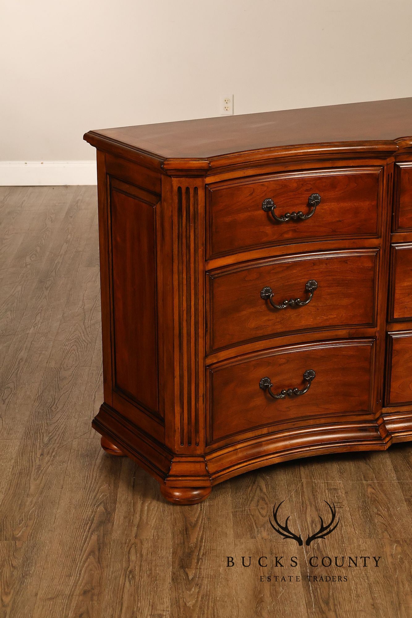 Ethan Allen Tuscany Serpentine Nine-Drawer Dresser In Cherry Finish