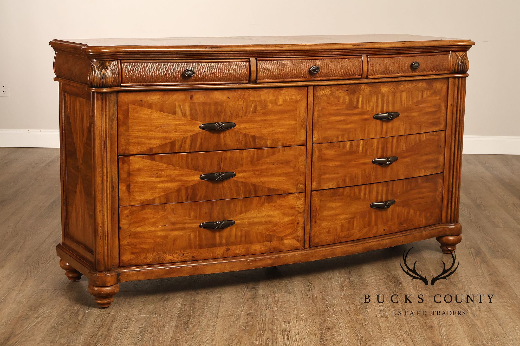 Schnadig American Kaleidoscope Elite Eight Drawer Dresser