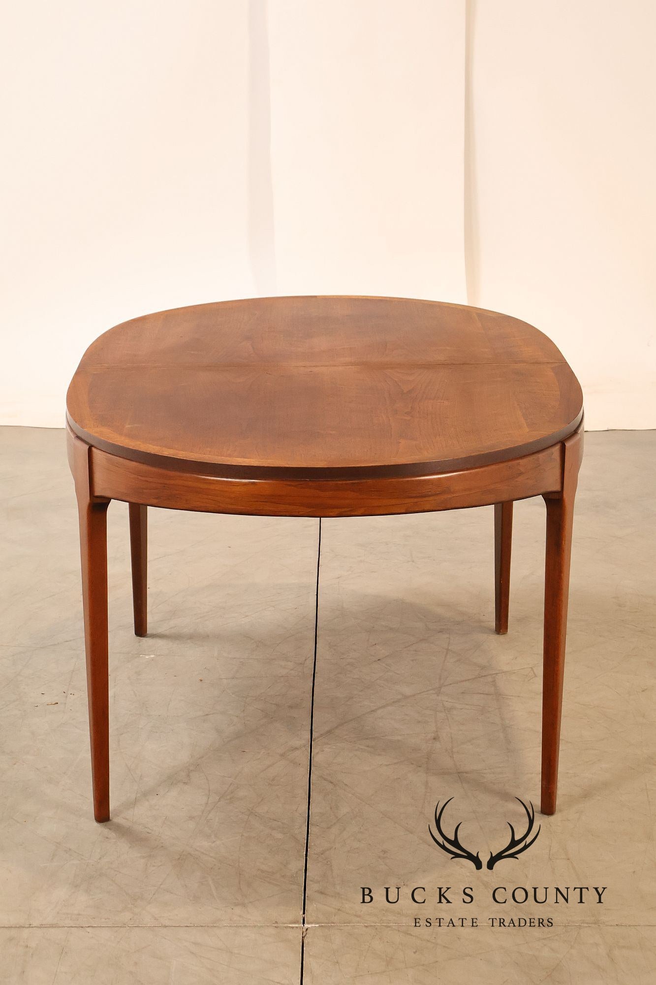 Lane 'Rhythm' Mid Century Modern Walnut Expandable Dining Table