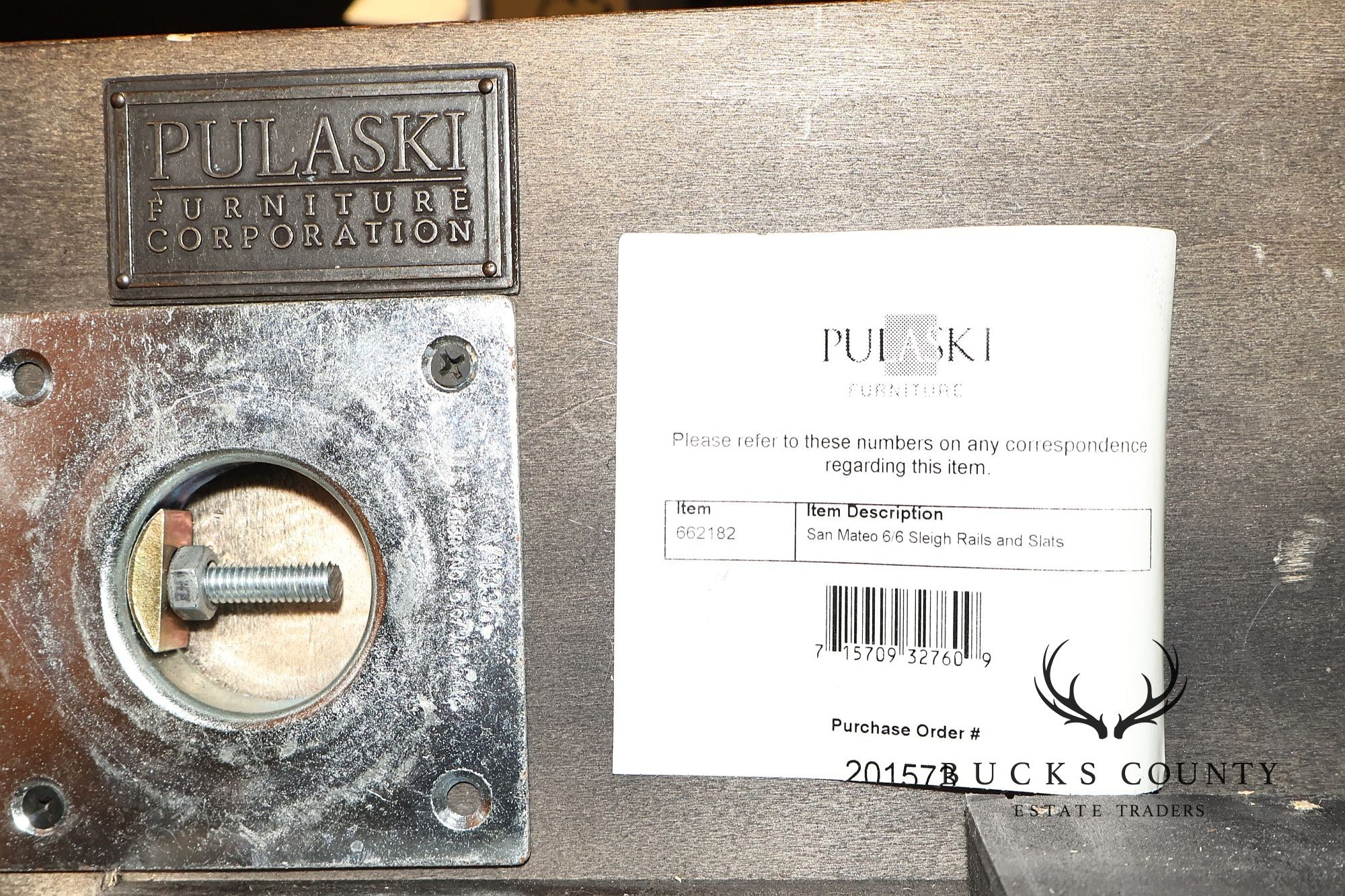 Pulaski Furniture 'St. Raphael' King Poster Bed