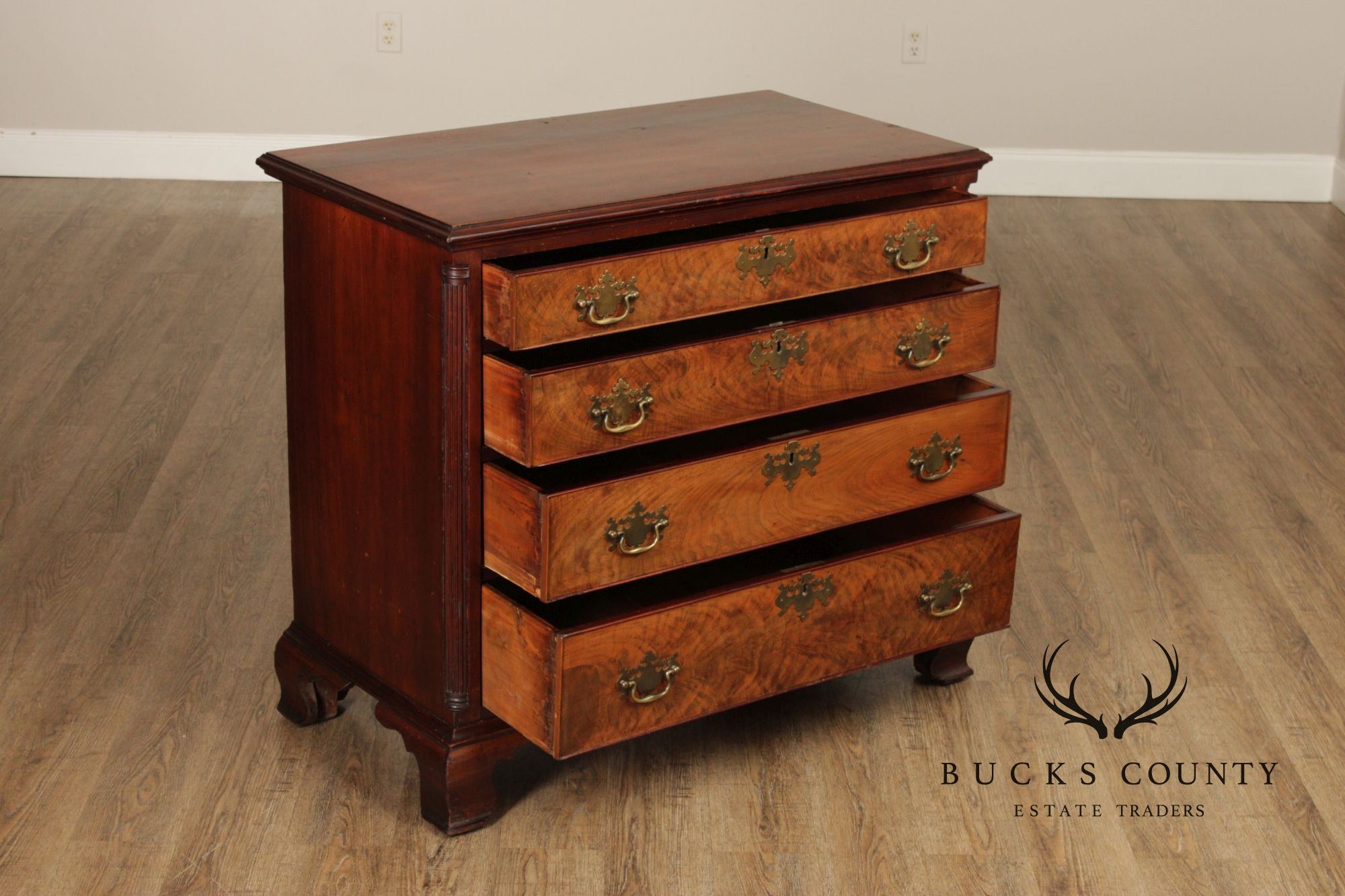 Antique American Chippendale Style Mahogany Chest Of Drawers