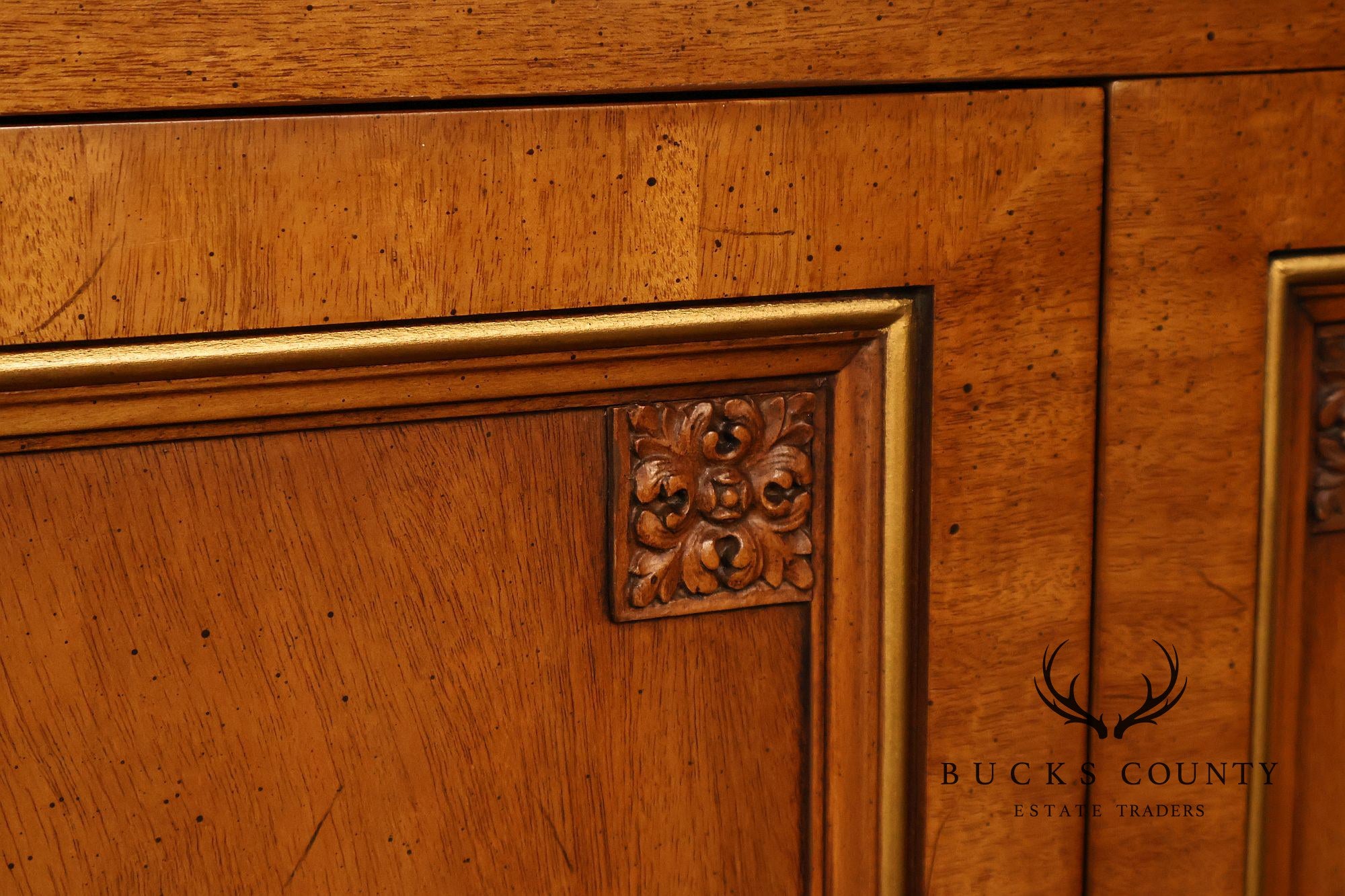 Henredon Vintage Pair Of Walnut Louis XVI Style Bookcases
