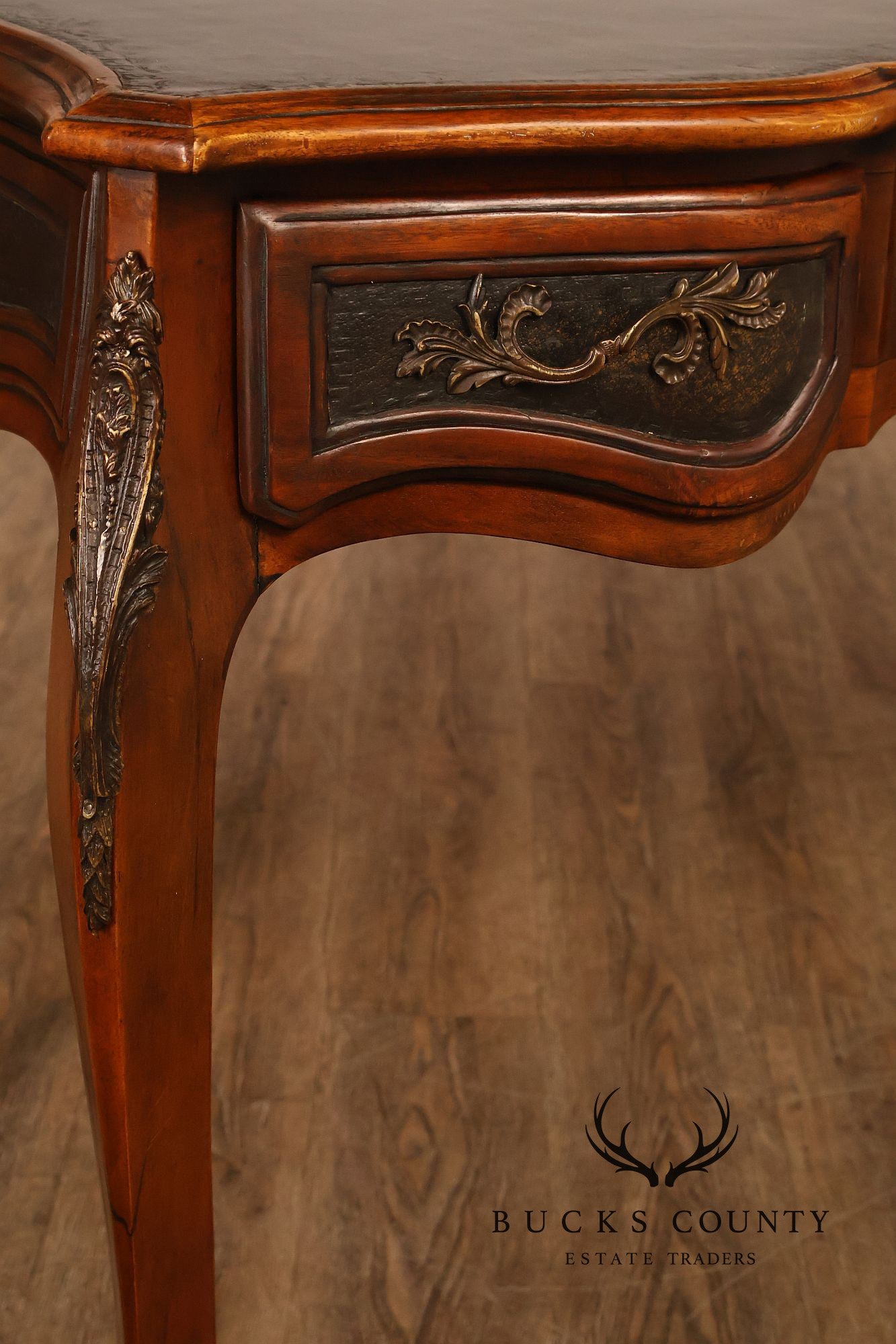 Theodore Alexander Chateau Du Vallois French Louis XV Style Walnut Leather Writing Desk