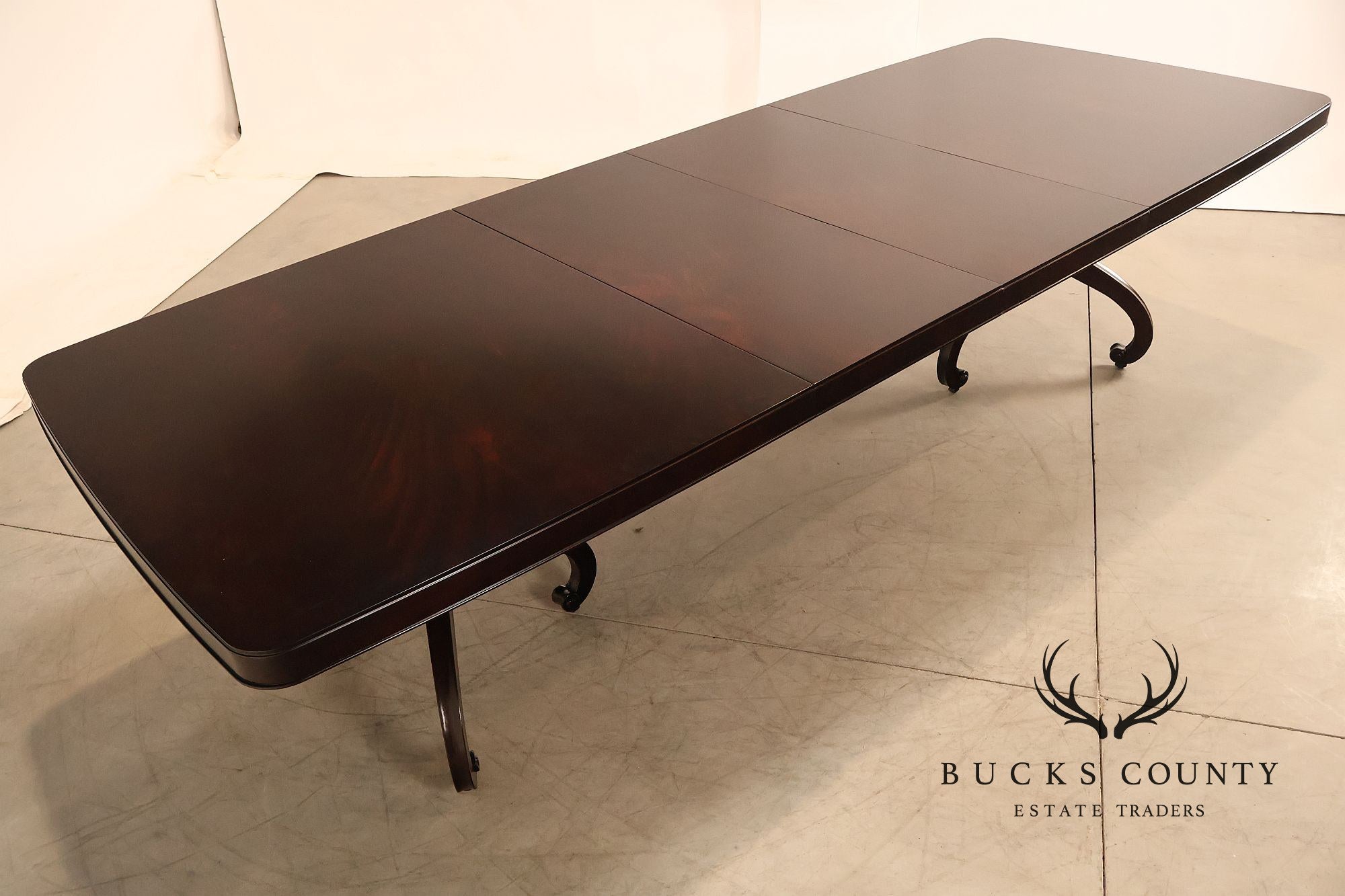 Thomasville Transitional Style Double Pedestal Mahogany Dining Table