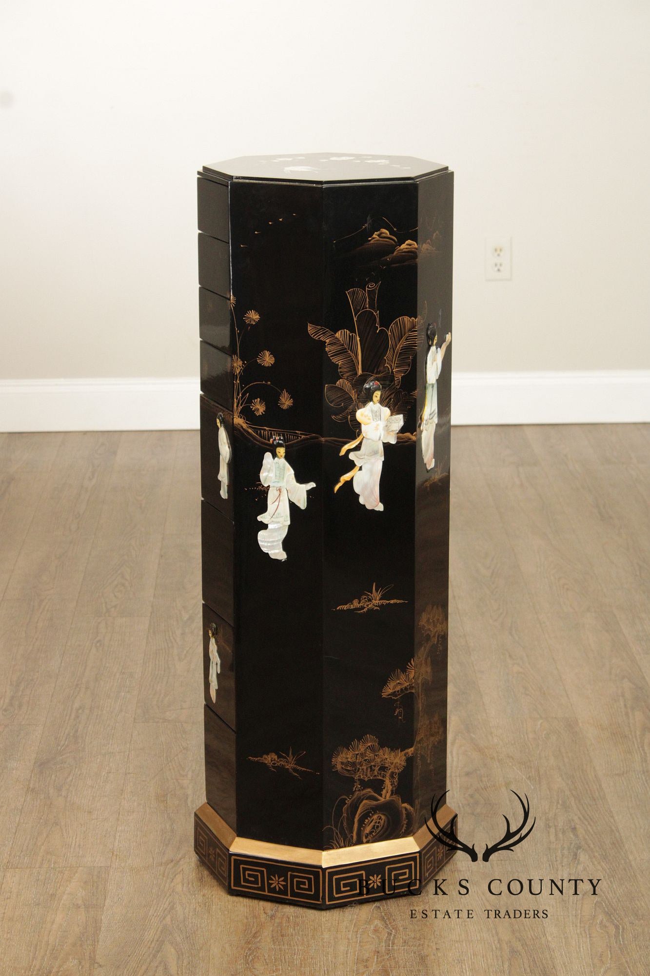 Chinoiserie Decorated Black Lacquer Jewelry Chest