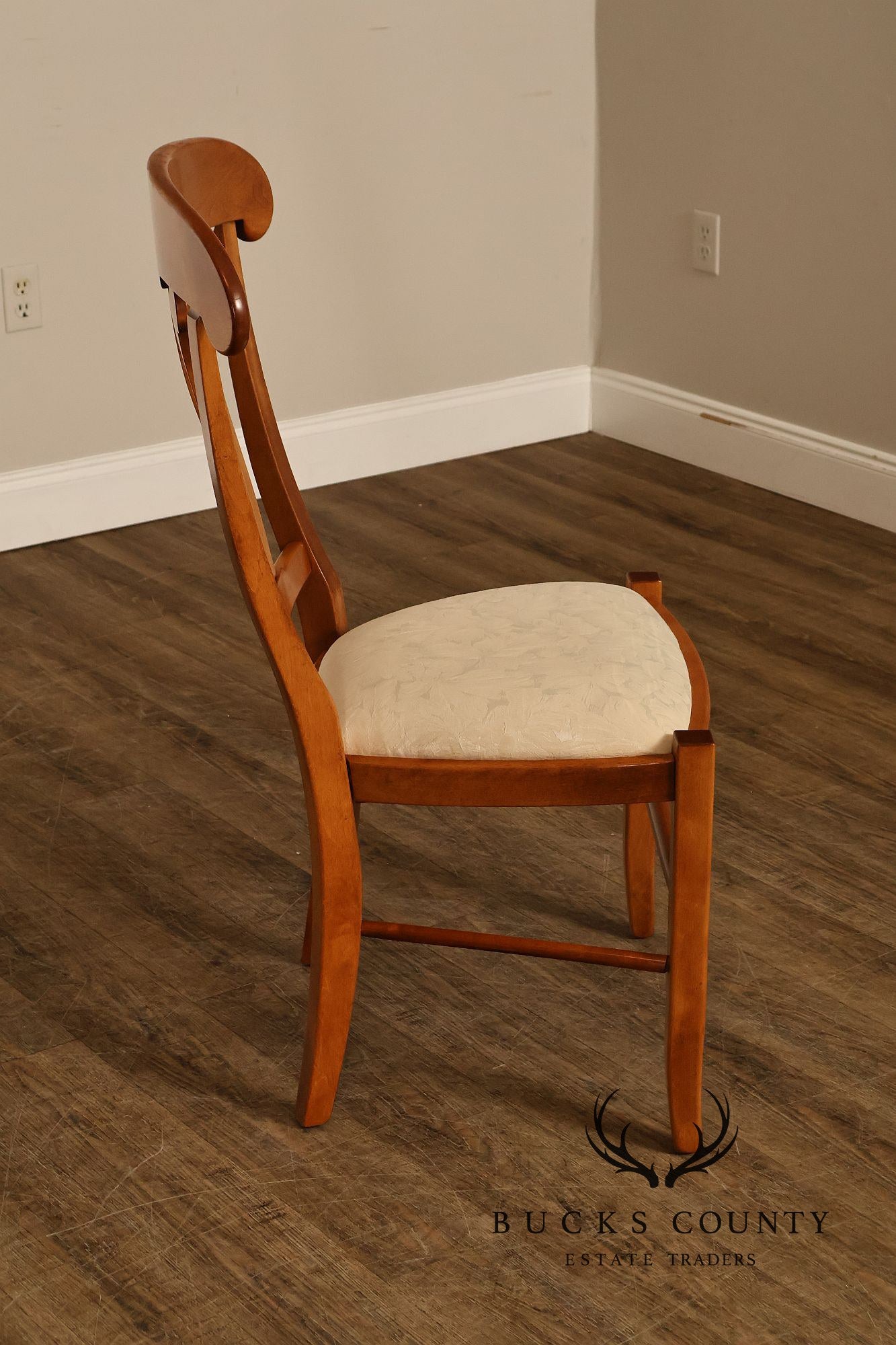 Nichols & Stone Set of 6 French Country Style Maple Dining Chairs