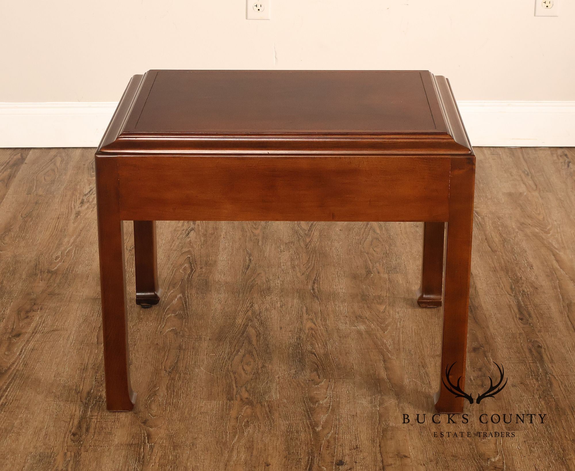 Hekman Ming Style Mahogany End Table