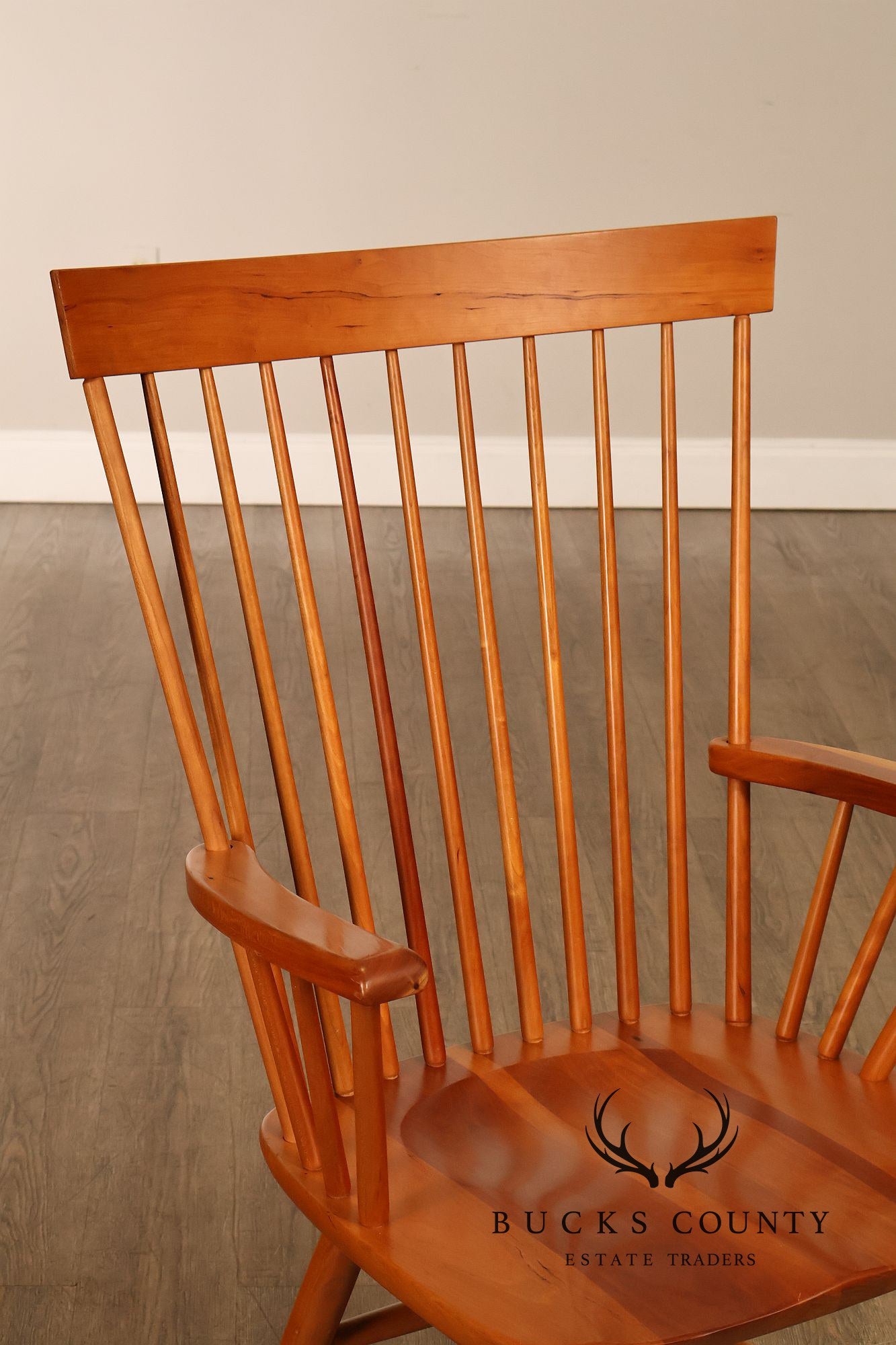 Pompanoosuc Mills Set Of Four Windsor Style Cherry Dining Chairs